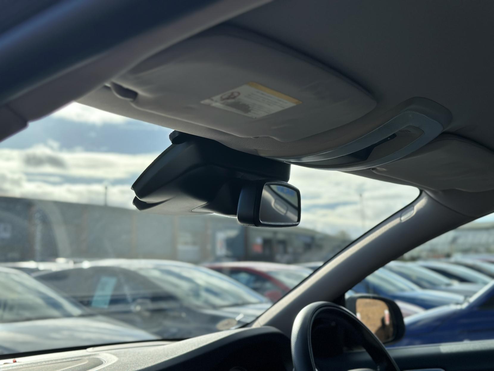 Volvo S60 1.6 T4 R-Design Nav Saloon 4dr Petrol Powershift Euro 5 (180 ps)