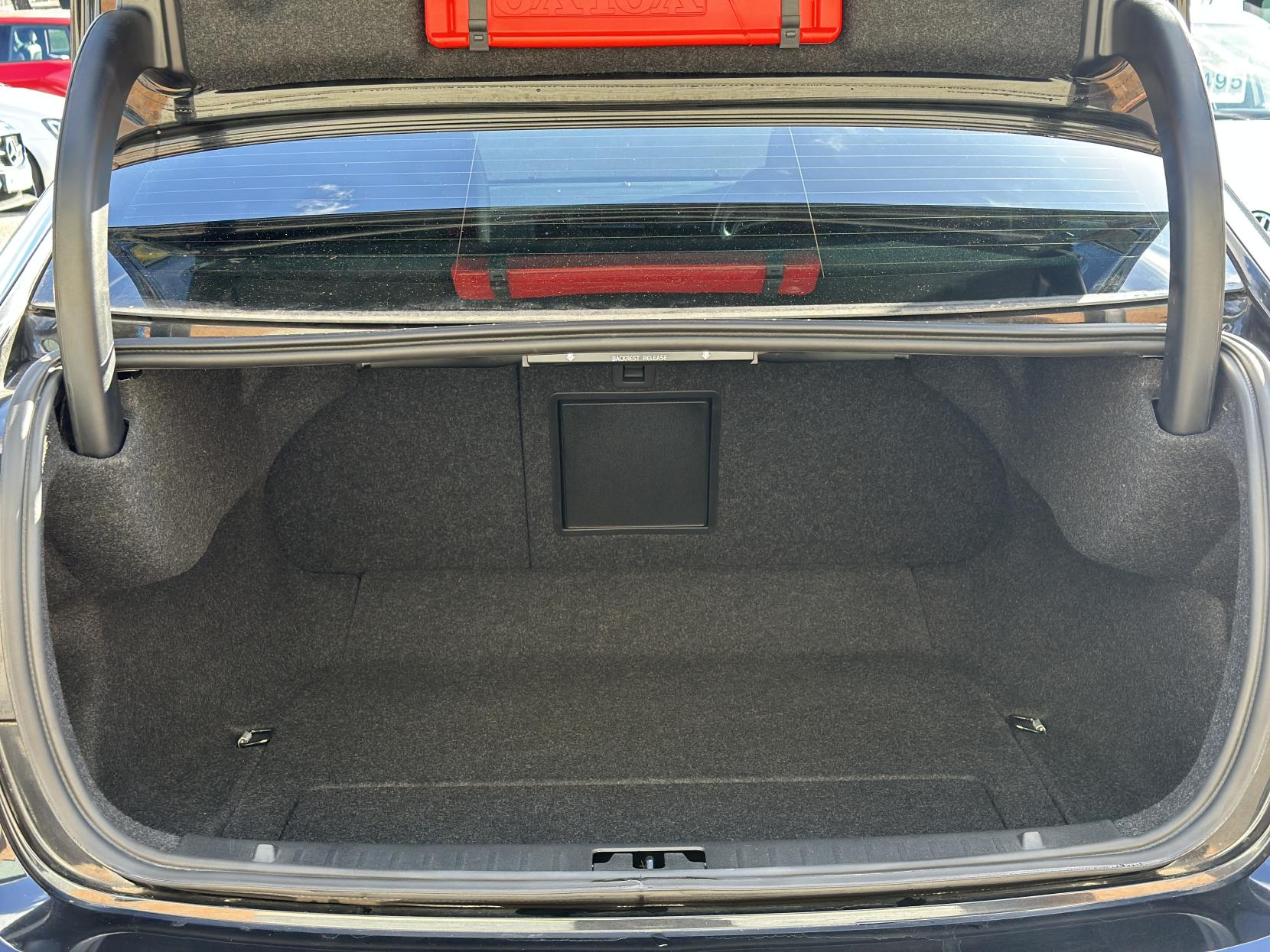 Volvo S60 1.6 T4 R-Design Nav Saloon 4dr Petrol Powershift Euro 5 (180 ps)