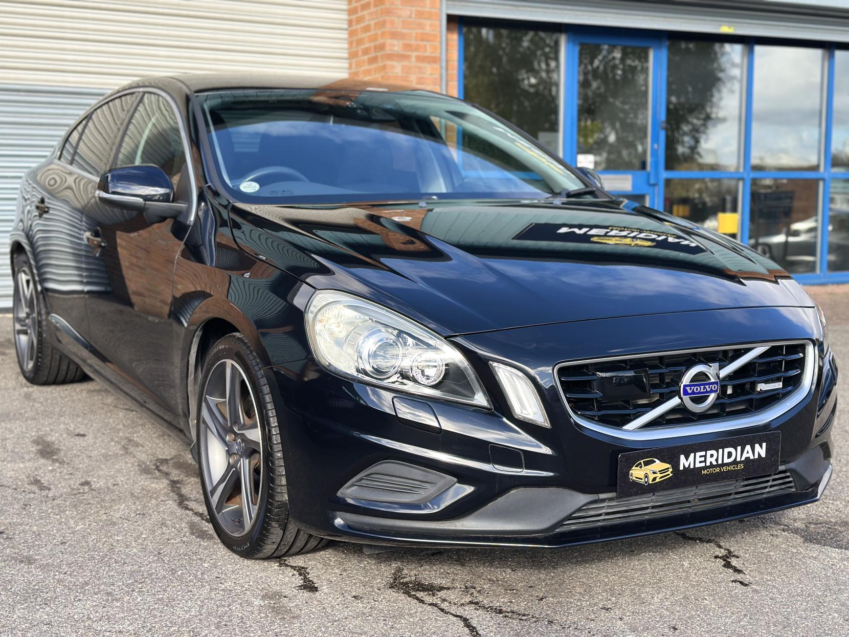 Volvo S60 1.6 T4 R-Design Nav Saloon 4dr Petrol Powershift Euro 5 (180 ps)