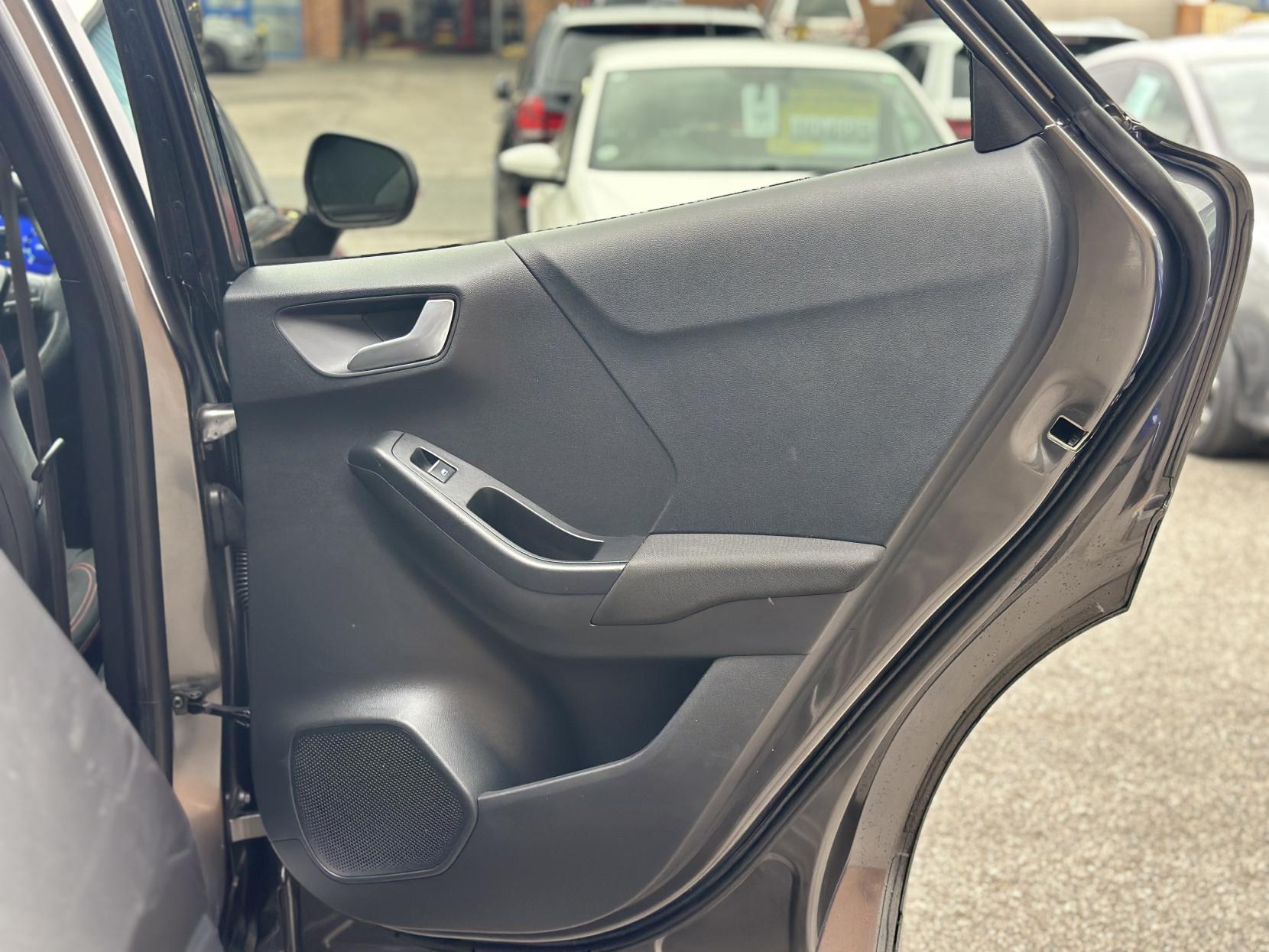 Ford Puma 1.0T EcoBoost ST-Line SUV 5dr Petrol Manual Euro 6 (s/s) (125 ps)