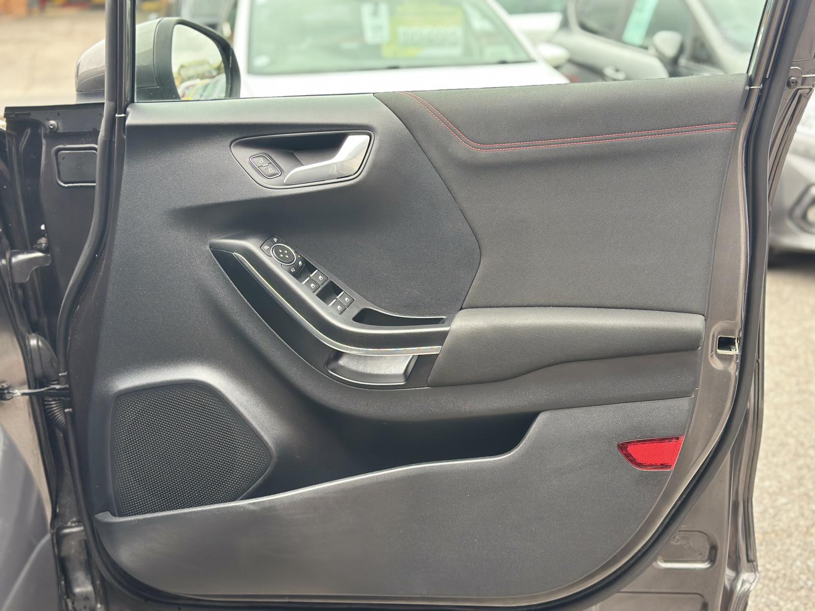 Ford Puma 1.0T EcoBoost ST-Line SUV 5dr Petrol Manual Euro 6 (s/s) (125 ps)