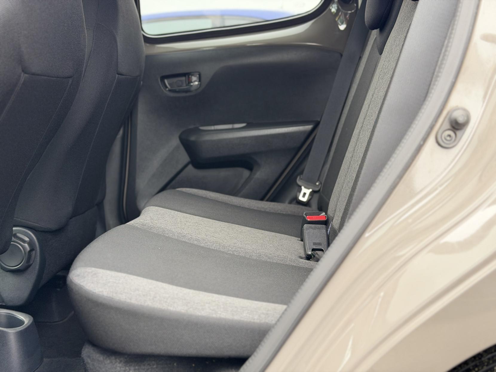 Citroen C1 1.0 VTi Flair Hatchback 5dr Petrol ETG5 Euro 5 (Euro 5) (68 ps)