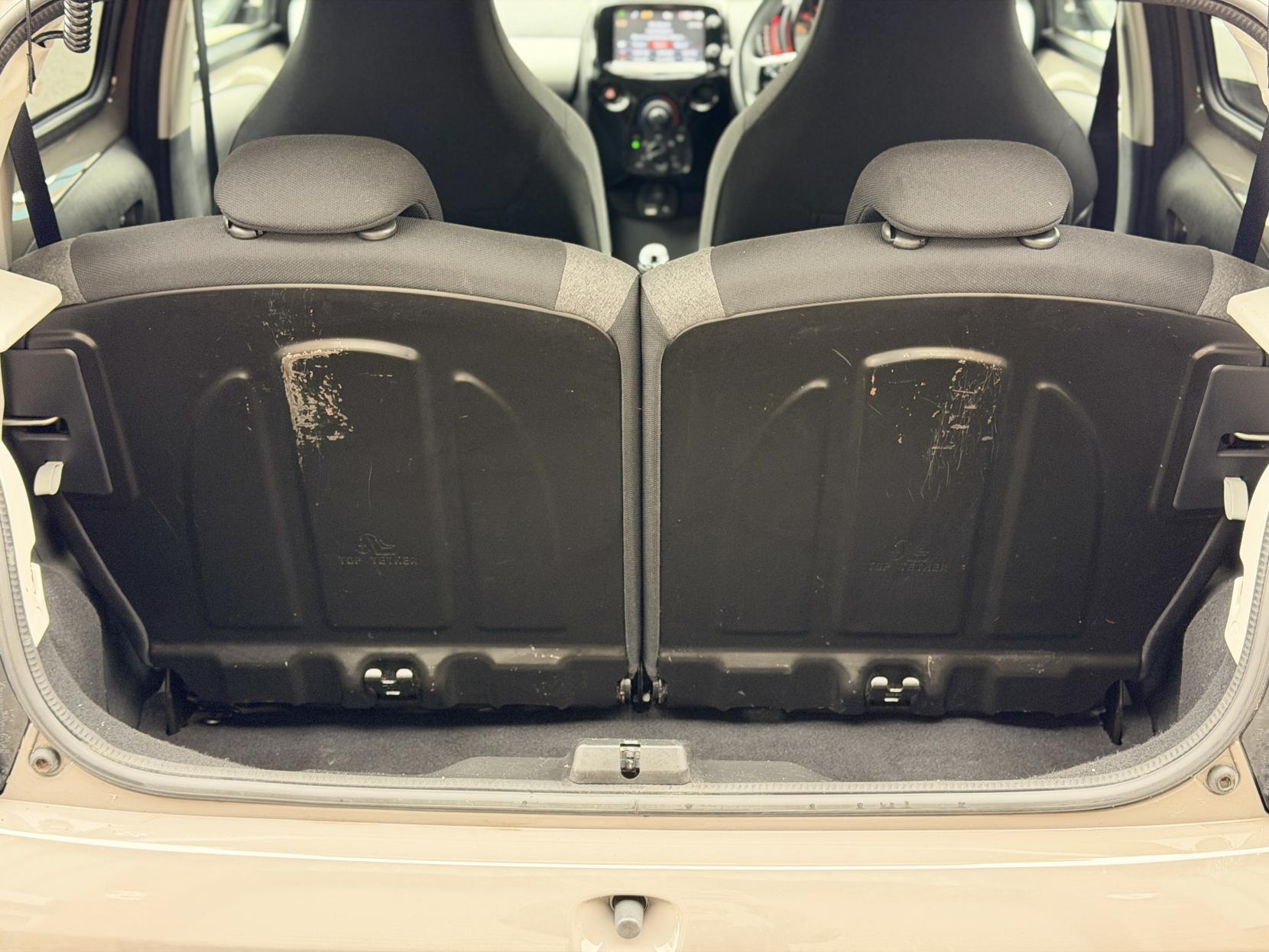 Citroen C1 1.0 VTi Flair Hatchback 5dr Petrol ETG5 Euro 5 (Euro 5) (68 ps)