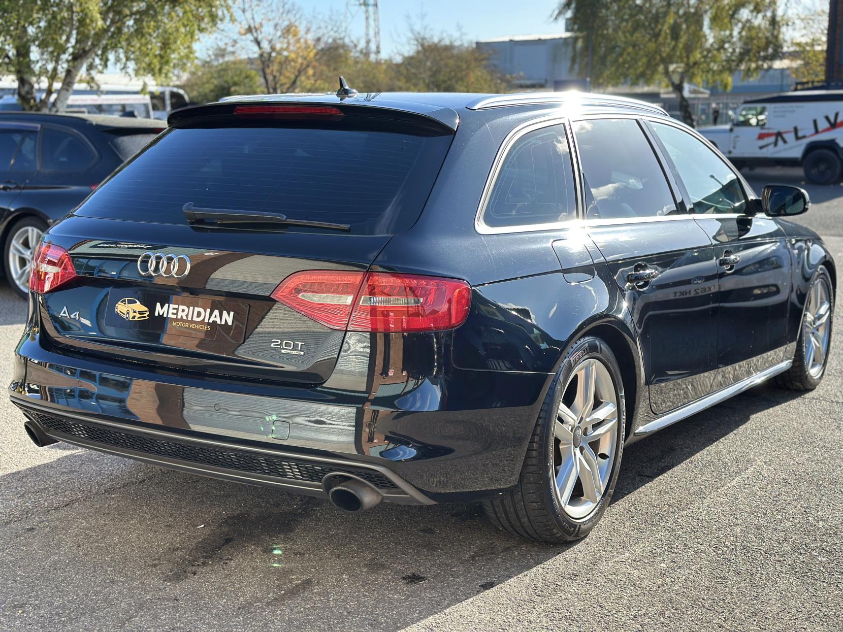 Audi A4 Avant 2.0 TFSI S line Estate 5dr Petrol S Tronic quattro Euro 5 (s/s) (211 ps)