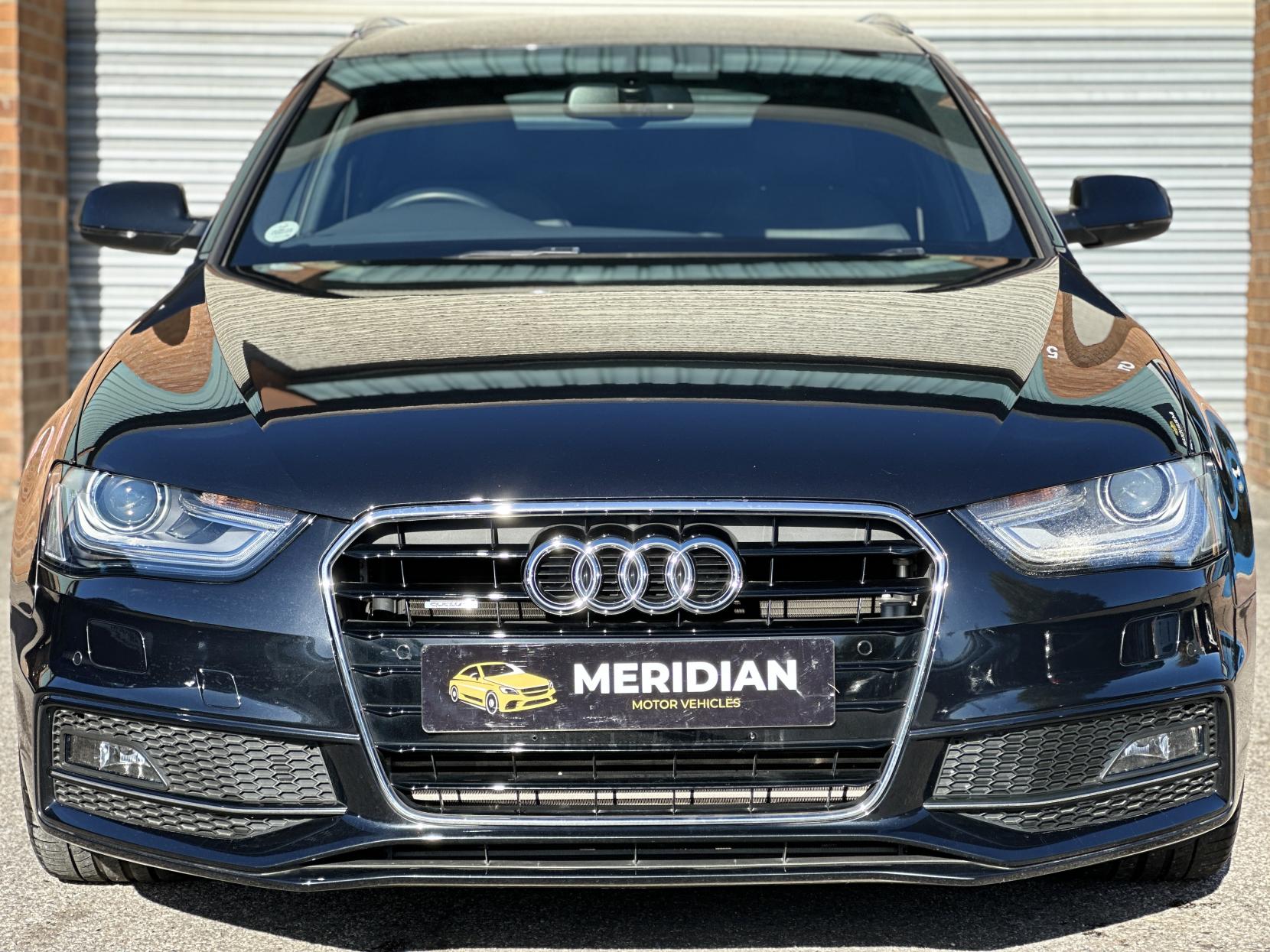 Audi A4 Avant 2.0 TFSI S line Estate 5dr Petrol S Tronic quattro Euro 5 (s/s) (211 ps)