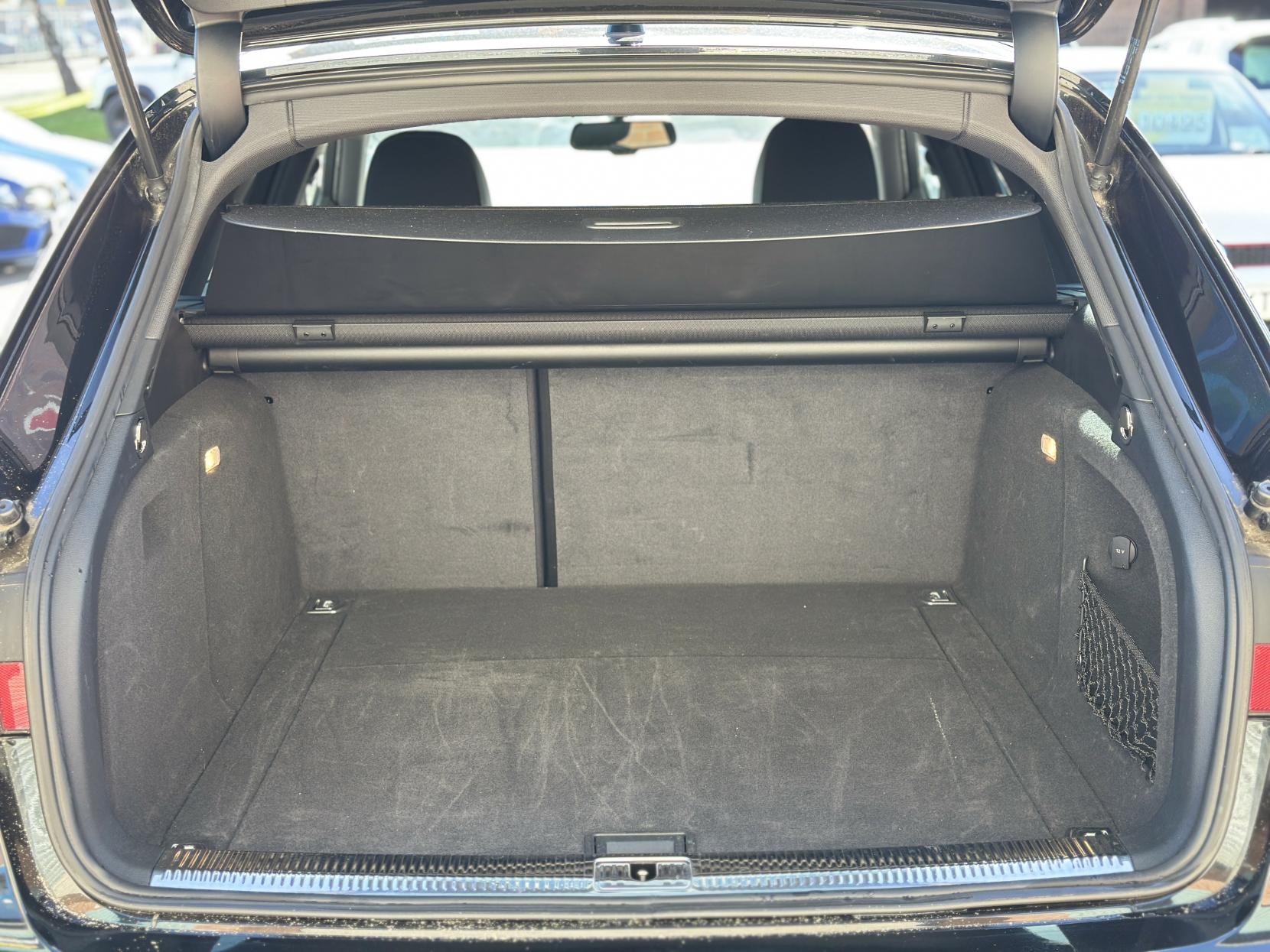 Audi A4 Avant 2.0 TFSI S line Estate 5dr Petrol S Tronic quattro Euro 5 (s/s) (211 ps)