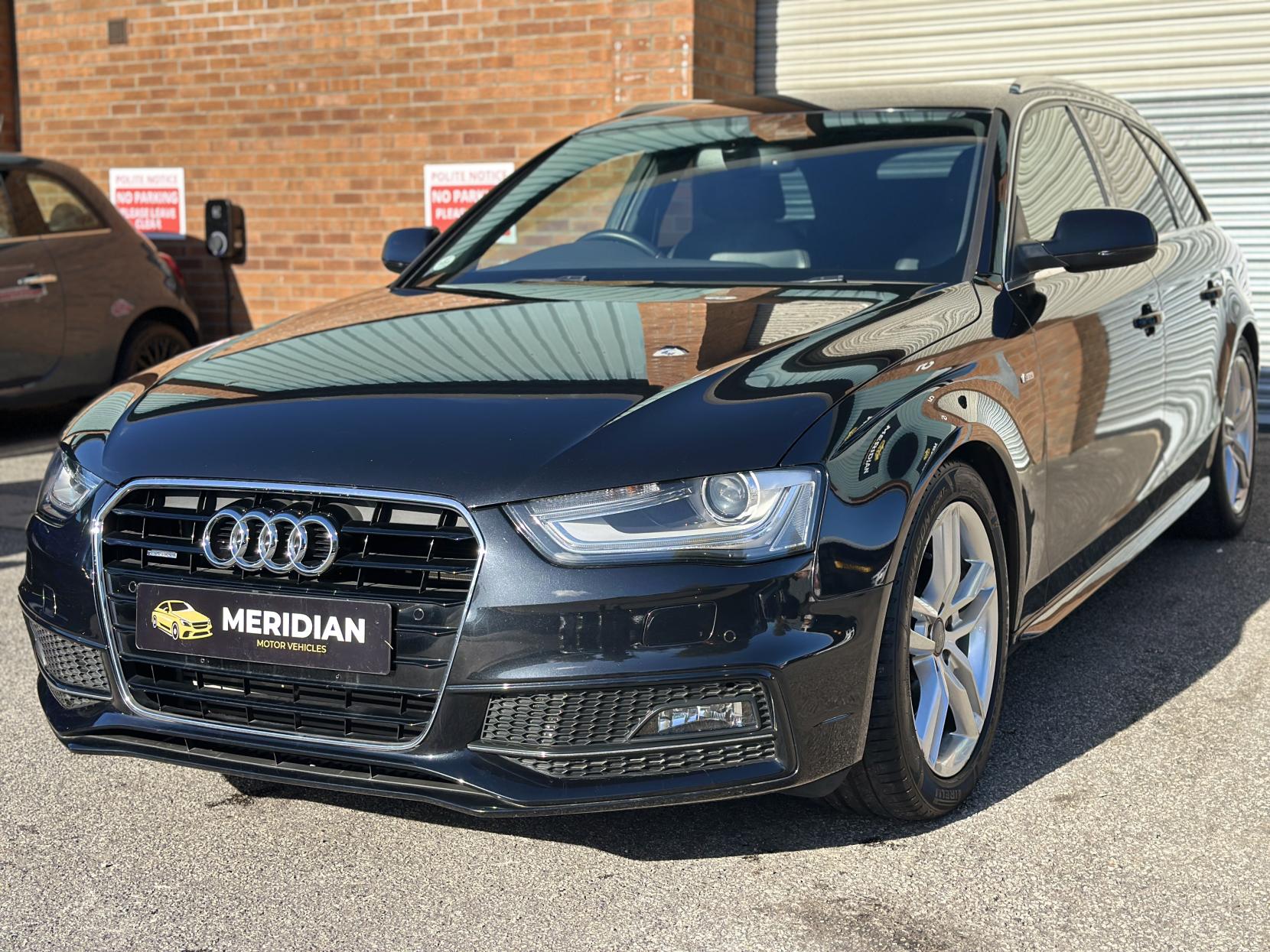 Audi A4 Avant 2.0 TFSI S line Estate 5dr Petrol S Tronic quattro Euro 5 (s/s) (211 ps)