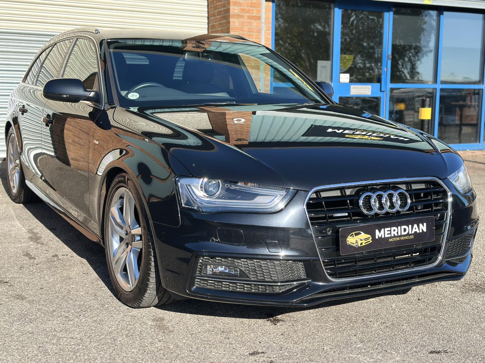 Audi A4 Avant 2.0 TFSI S line Estate 5dr Petrol S Tronic quattro Euro 5 (s/s) (211 ps)