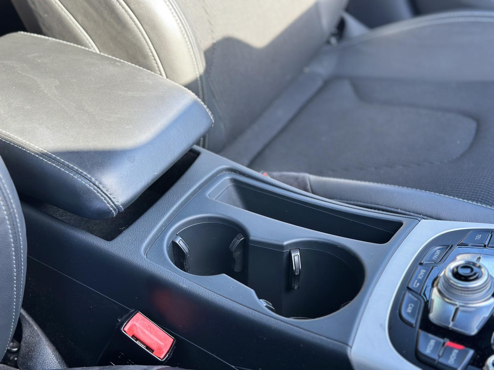 Audi A4 Avant 2.0 TFSI S line Estate 5dr Petrol S Tronic quattro Euro 5 (s/s) (211 ps)