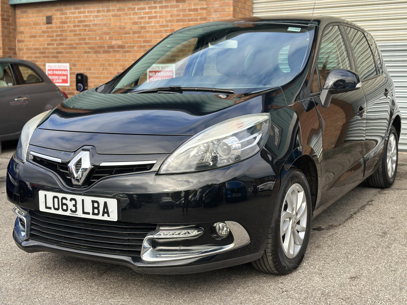 Renault Scenic 1.5 dCi Dynamique TomTom MPV 5dr Diesel EDC Euro 5 (110 ps)