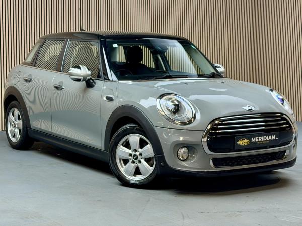 MINI Hatch 1.5 Cooper Hatchback 5dr Petrol Auto Euro 6 (s/s) (136 ps)