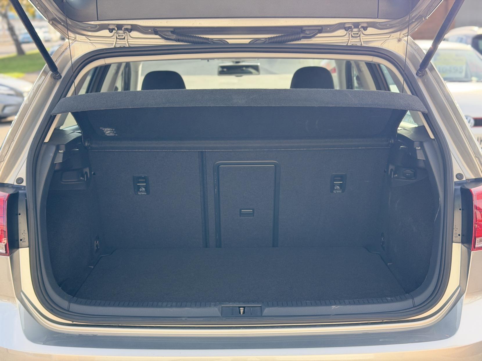 Volkswagen Golf 1.2 TSI BlueMotion Tech S Hatchback 5dr Petrol DSG Euro 5 (s/s) (105 ps)