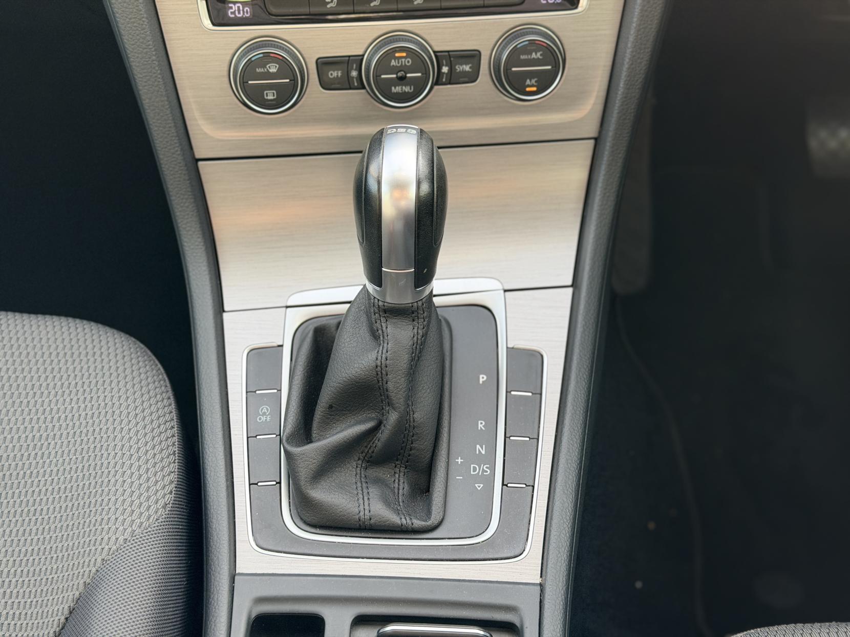 Volkswagen Golf 1.2 TSI BlueMotion Tech S Hatchback 5dr Petrol DSG Euro 5 (s/s) (105 ps)