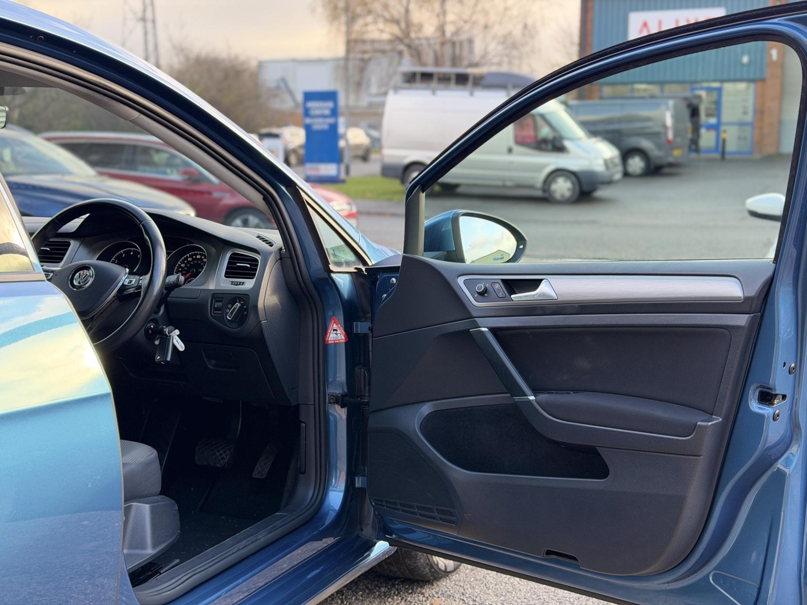 Volkswagen Golf 1.0 TSI Match Edition BlueMotion Hatchback 5dr Petrol DSG Euro 6 (s/s) (115 bhp)