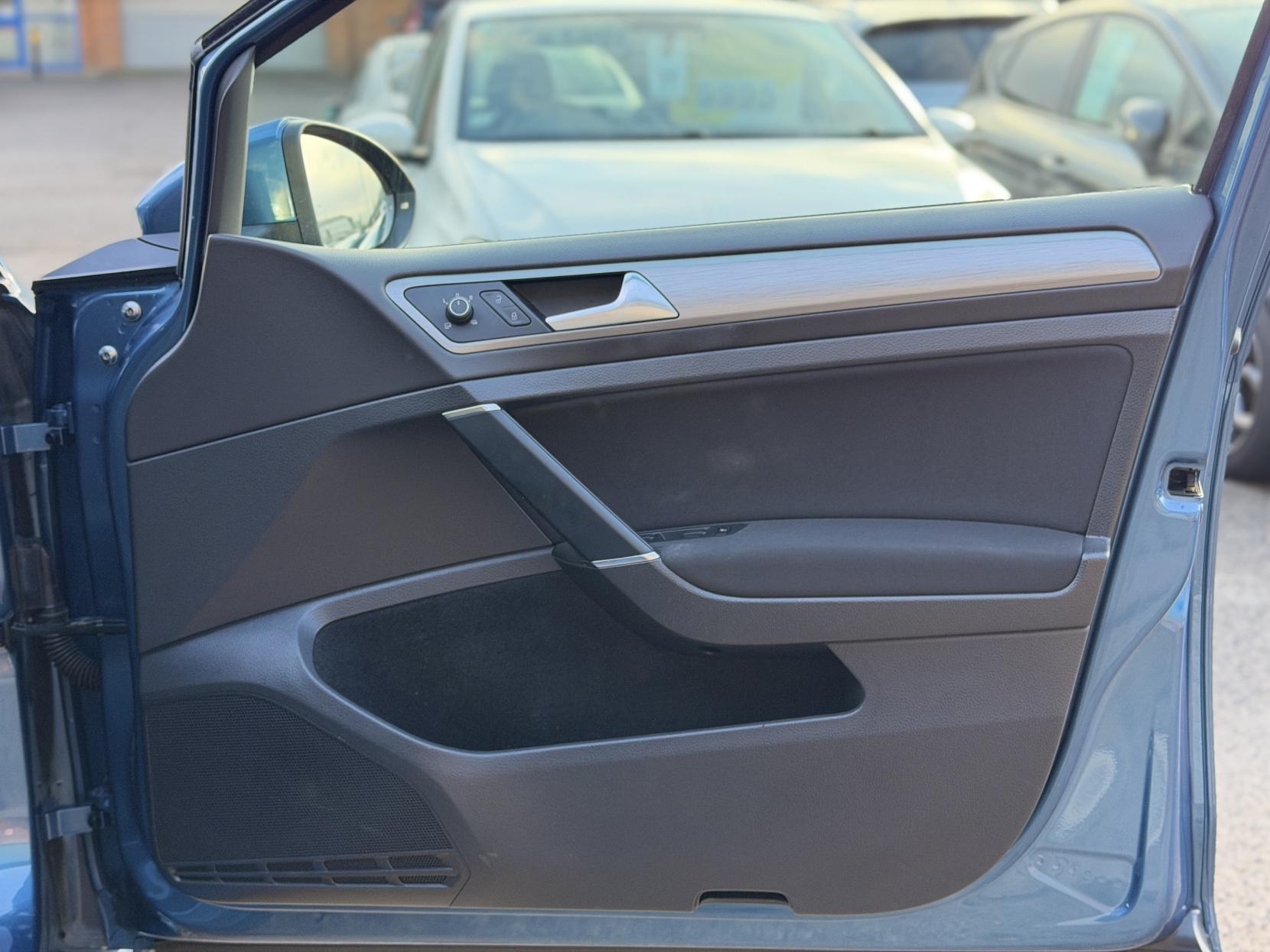 Volkswagen Golf 1.0 TSI Match Edition BlueMotion Hatchback 5dr Petrol DSG Euro 6 (s/s) (115 bhp)