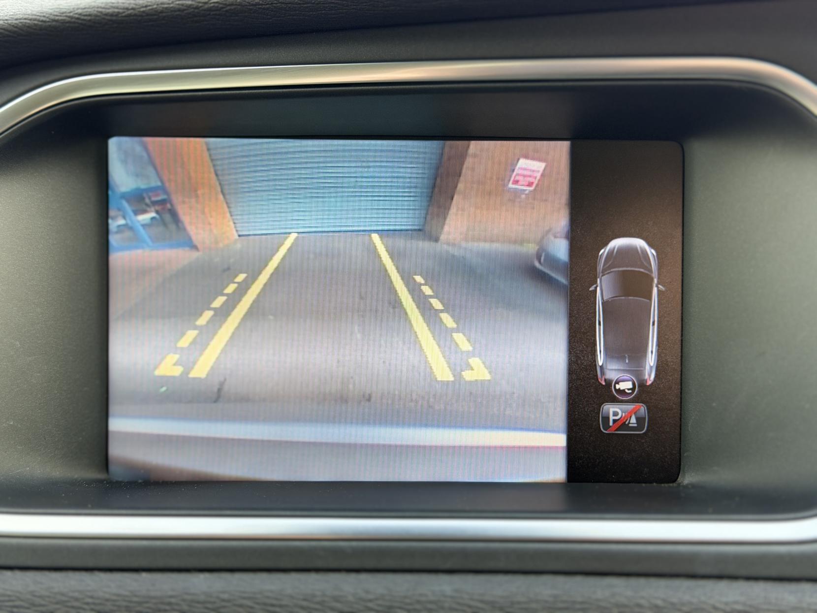 Volvo V40 1.6 V40 (2012)