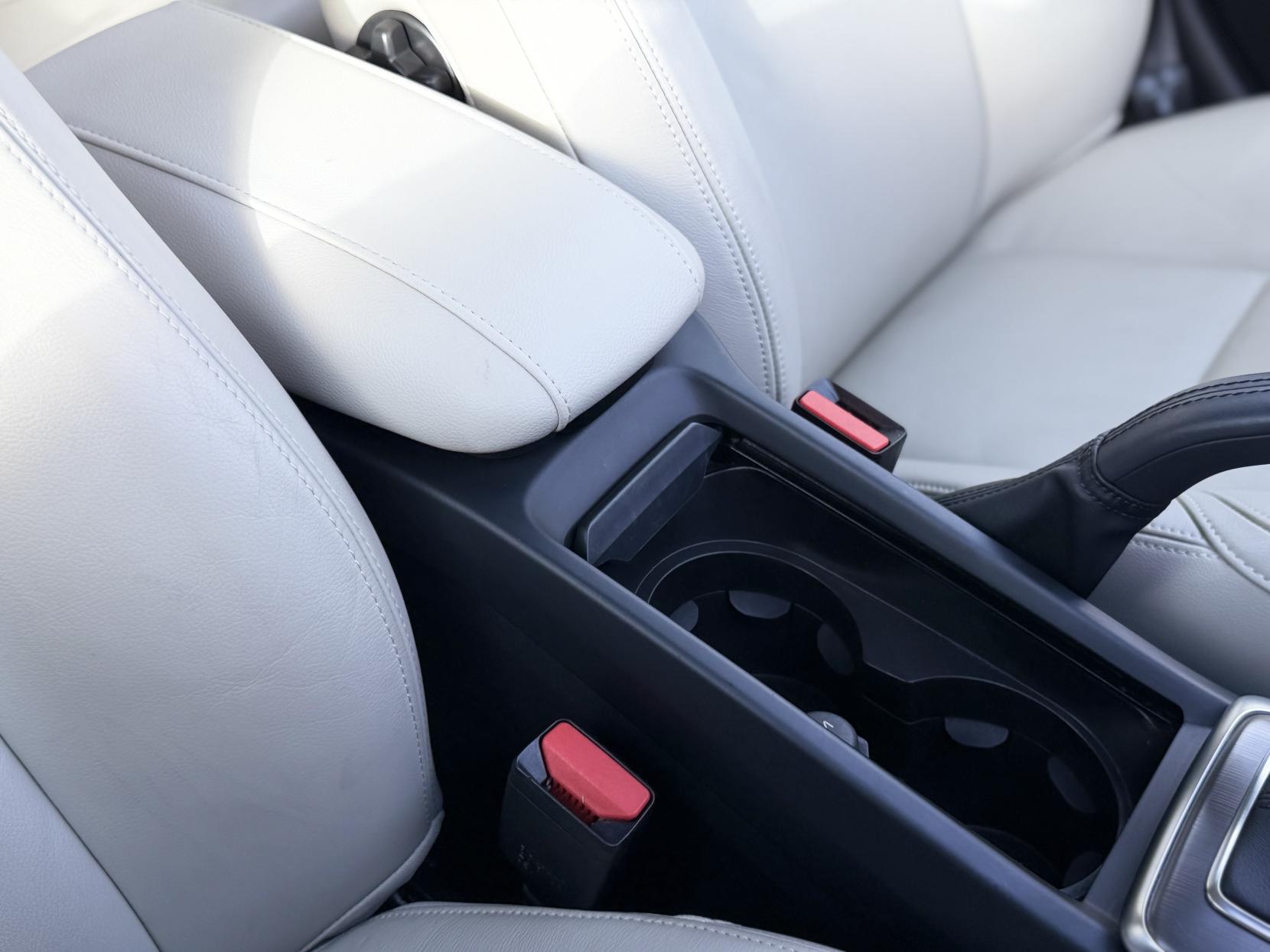 Volvo V40 1.6 V40 (2012)