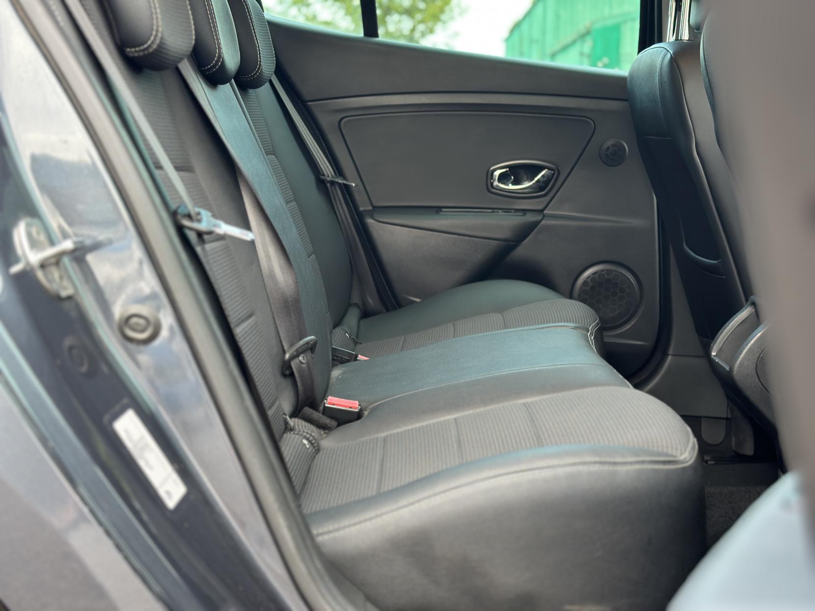 Renault Megane 1.6 dCi GT Line Nav Hatchback 5dr Diesel Manual Euro 6 (s/s) (130 ps)