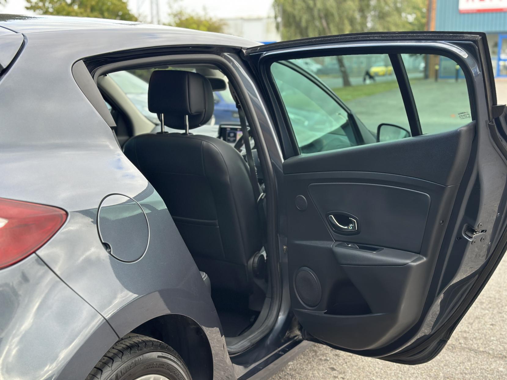 Renault Megane 1.6 dCi GT Line Nav Hatchback 5dr Diesel Manual Euro 6 (s/s) (130 ps)