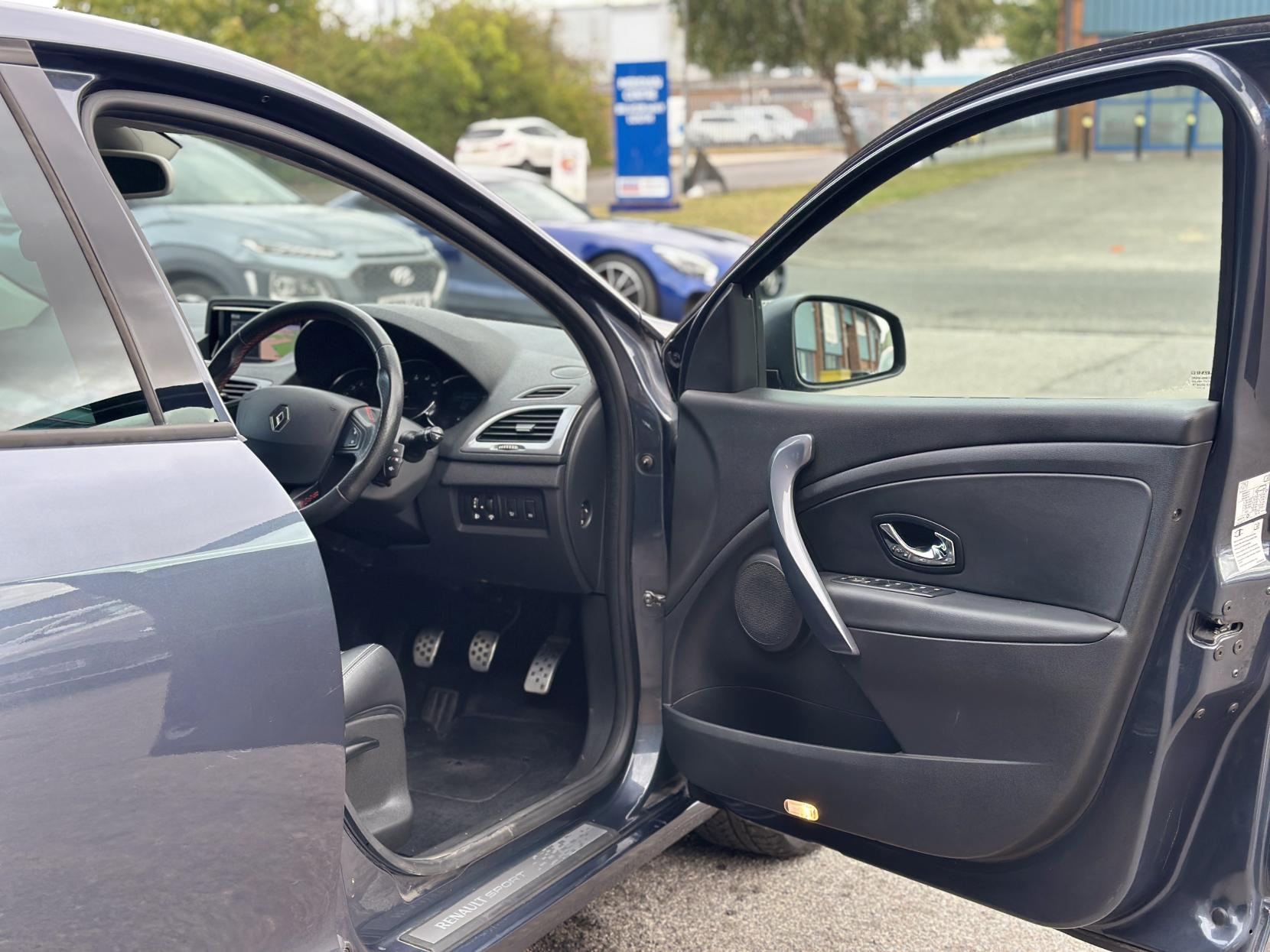 Renault Megane 1.6 dCi GT Line Nav Hatchback 5dr Diesel Manual Euro 6 (s/s) (130 ps)