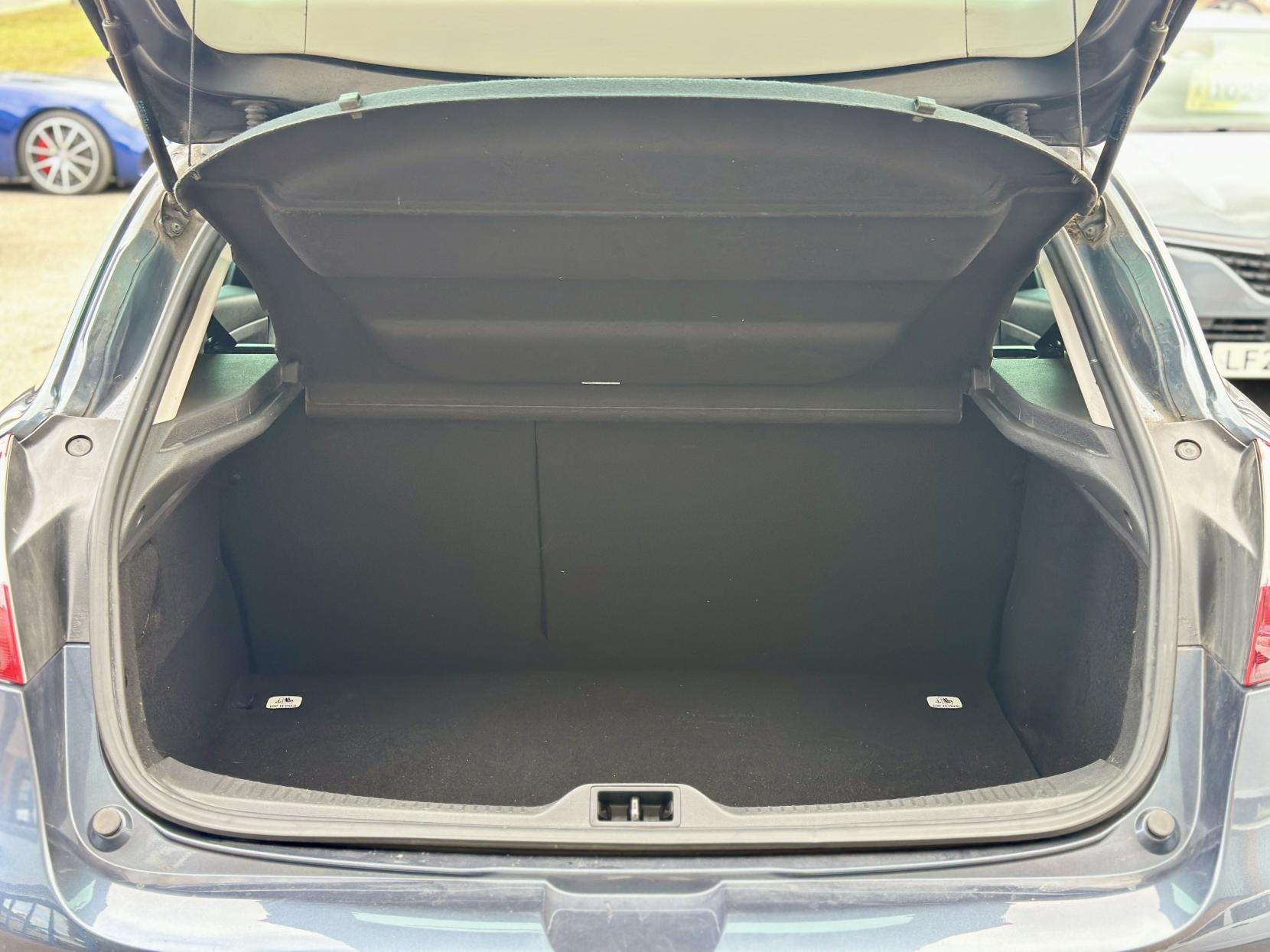 Renault Megane 1.6 dCi GT Line Nav Hatchback 5dr Diesel Manual Euro 6 (s/s) (130 ps)