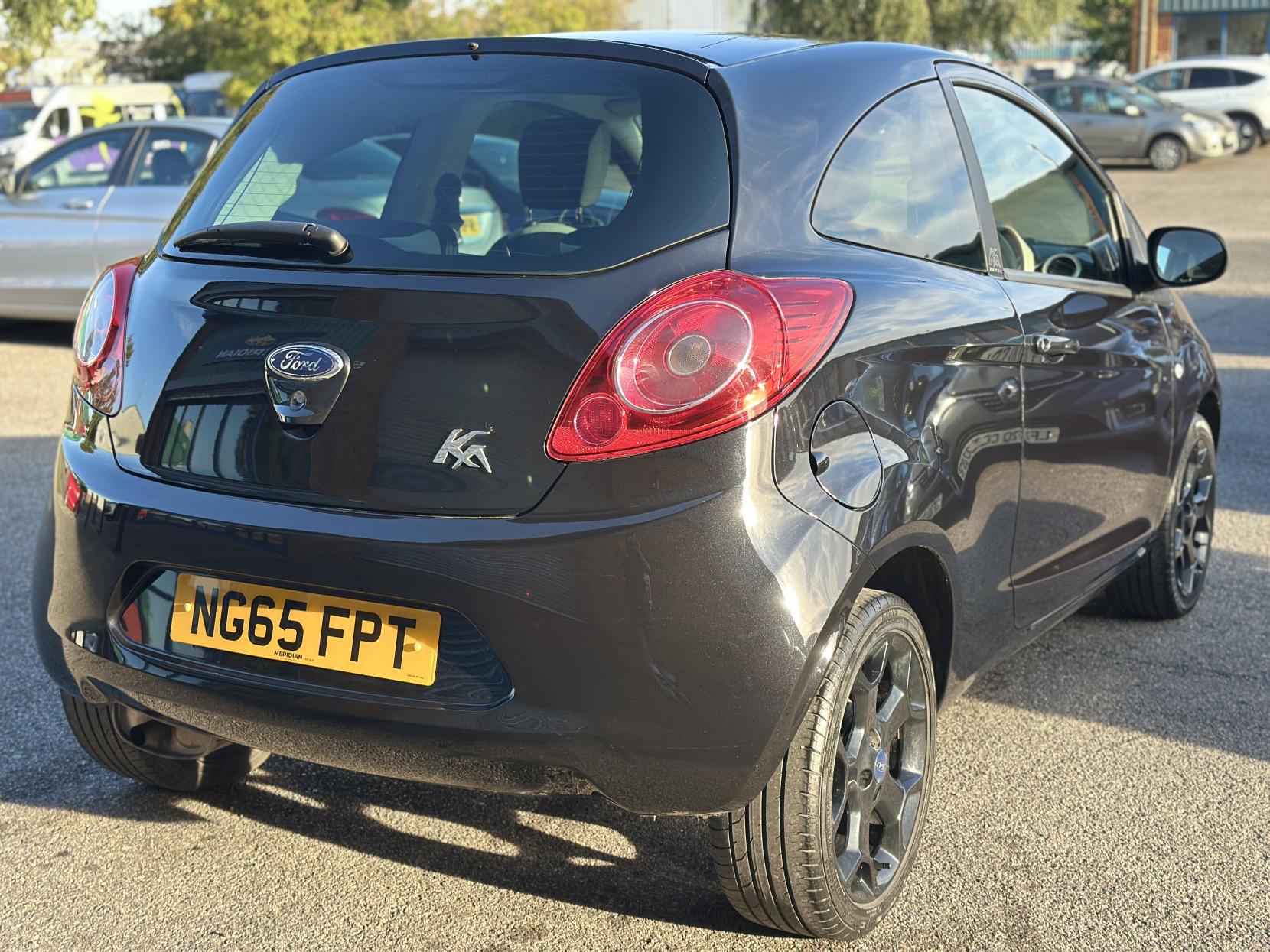 Ford Ka 1.2 Zetec Black Edition Hatchback 3dr Petrol Manual Euro 6 (s/s) (69 ps)