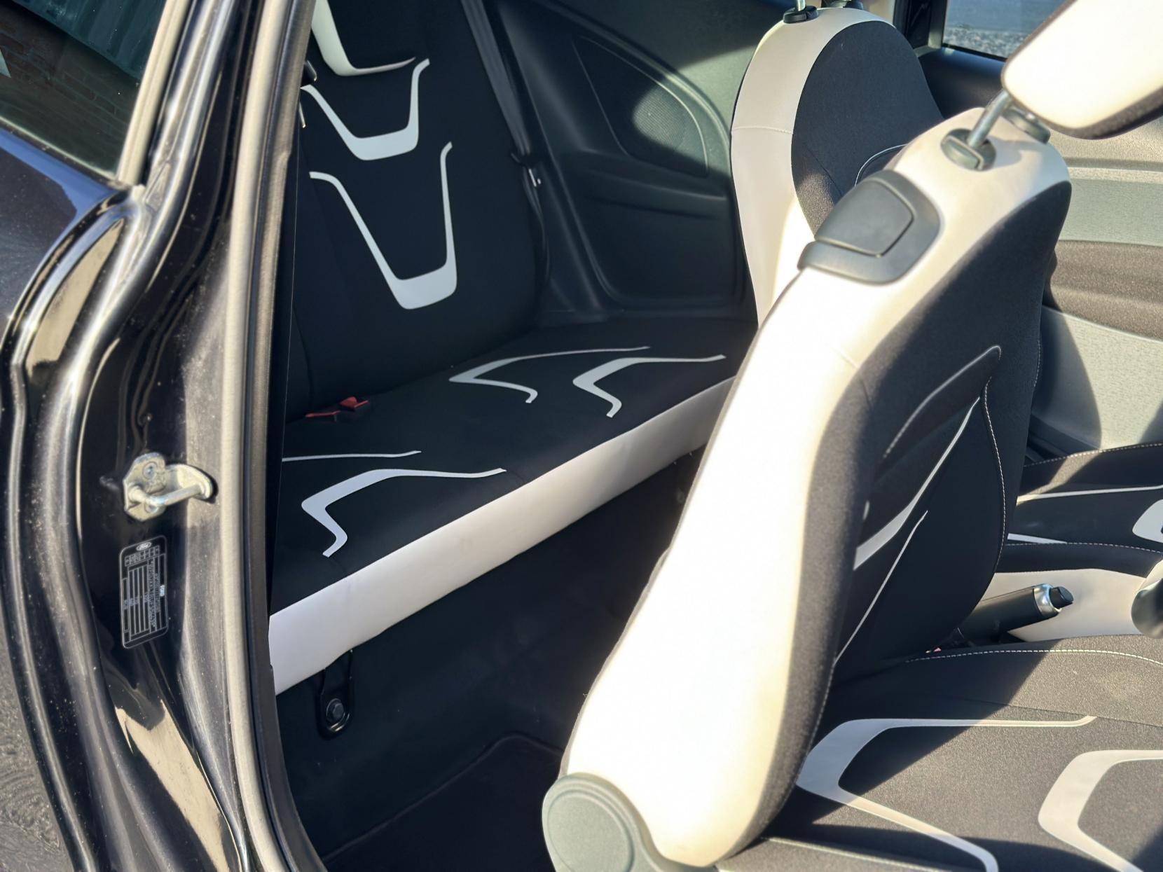 Ford Ka 1.2 Zetec Black Edition Hatchback 3dr Petrol Manual Euro 6 (s/s) (69 ps)