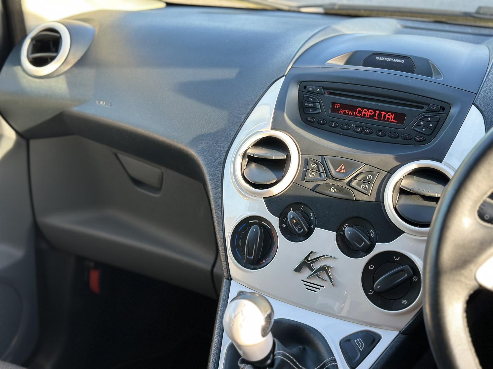 Ford Ka 1.2 Zetec Black Edition Hatchback 3dr Petrol Manual Euro 6 (s/s) (69 ps)