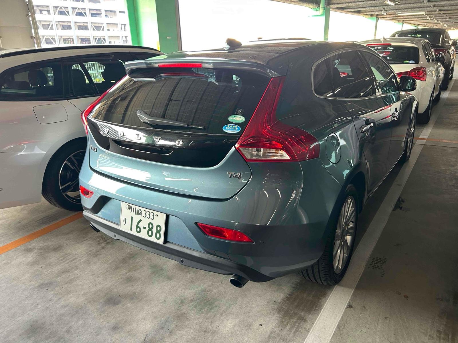 Volvo V40 1.6 T4 SE Lux Nav Hatchback 5dr Petrol Powershift Euro 5 (s/s) (180 ps)