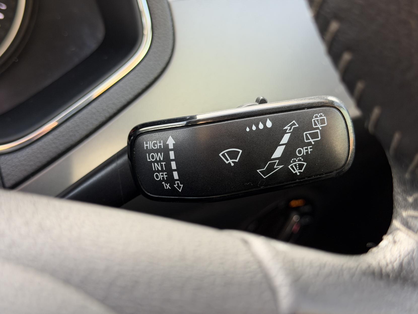 SEAT Ibiza 1.0 MPI SE Technology Hatchback 5dr Petrol Manual Euro 6 (s/s) GPF (80 ps)