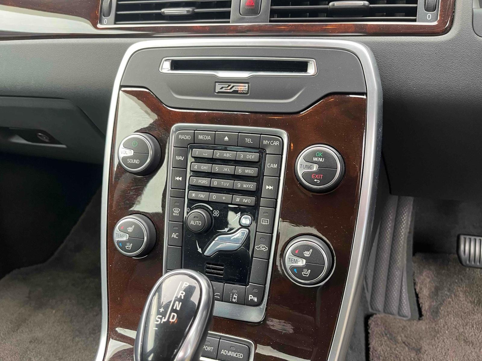 Volvo S80 3.0 T6 SE Lux Saloon 4dr Petrol Geartronic AWD Euro 5 (304 ps)