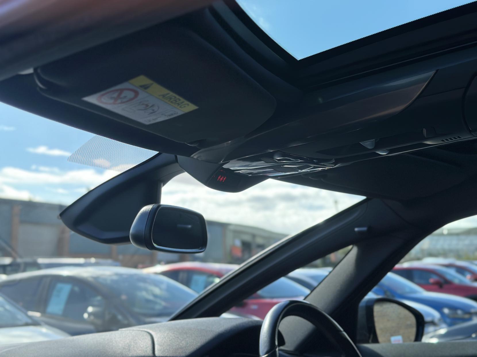 DS AUTOMOBILES DS 5 1.6 BlueHDi Elegance Hatchback 5dr Diesel Manual Euro 6 (s/s) (120 ps)