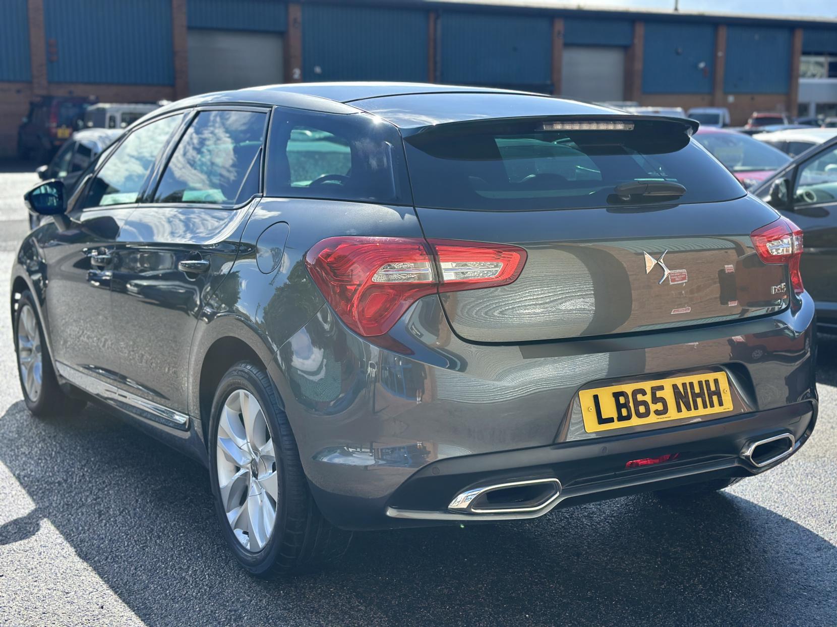 DS AUTOMOBILES DS 5 1.6 BlueHDi Elegance Hatchback 5dr Diesel Manual Euro 6 (s/s) (120 ps)