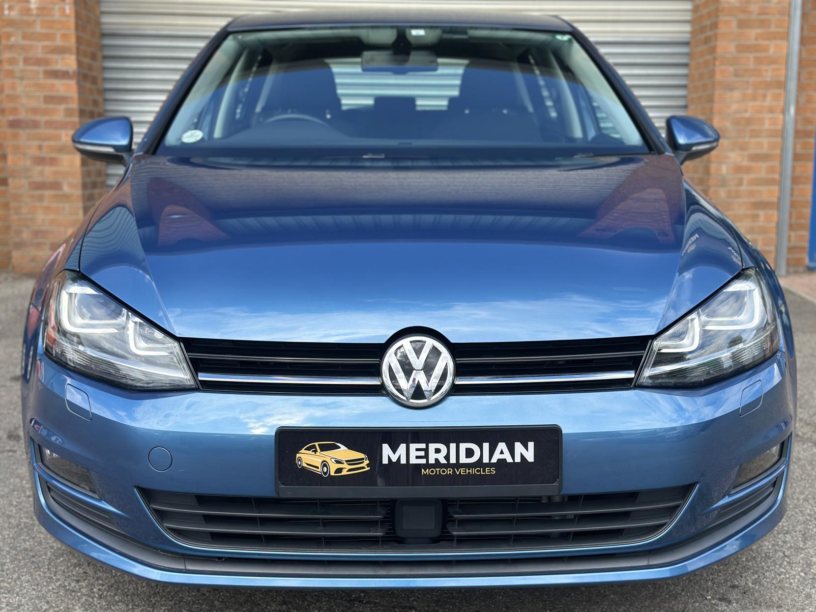 Volkswagen Golf 1.2 TSI BlueMotion Tech S Hatchback 5dr Petrol DSG Euro 5 (s/s) (105 ps)