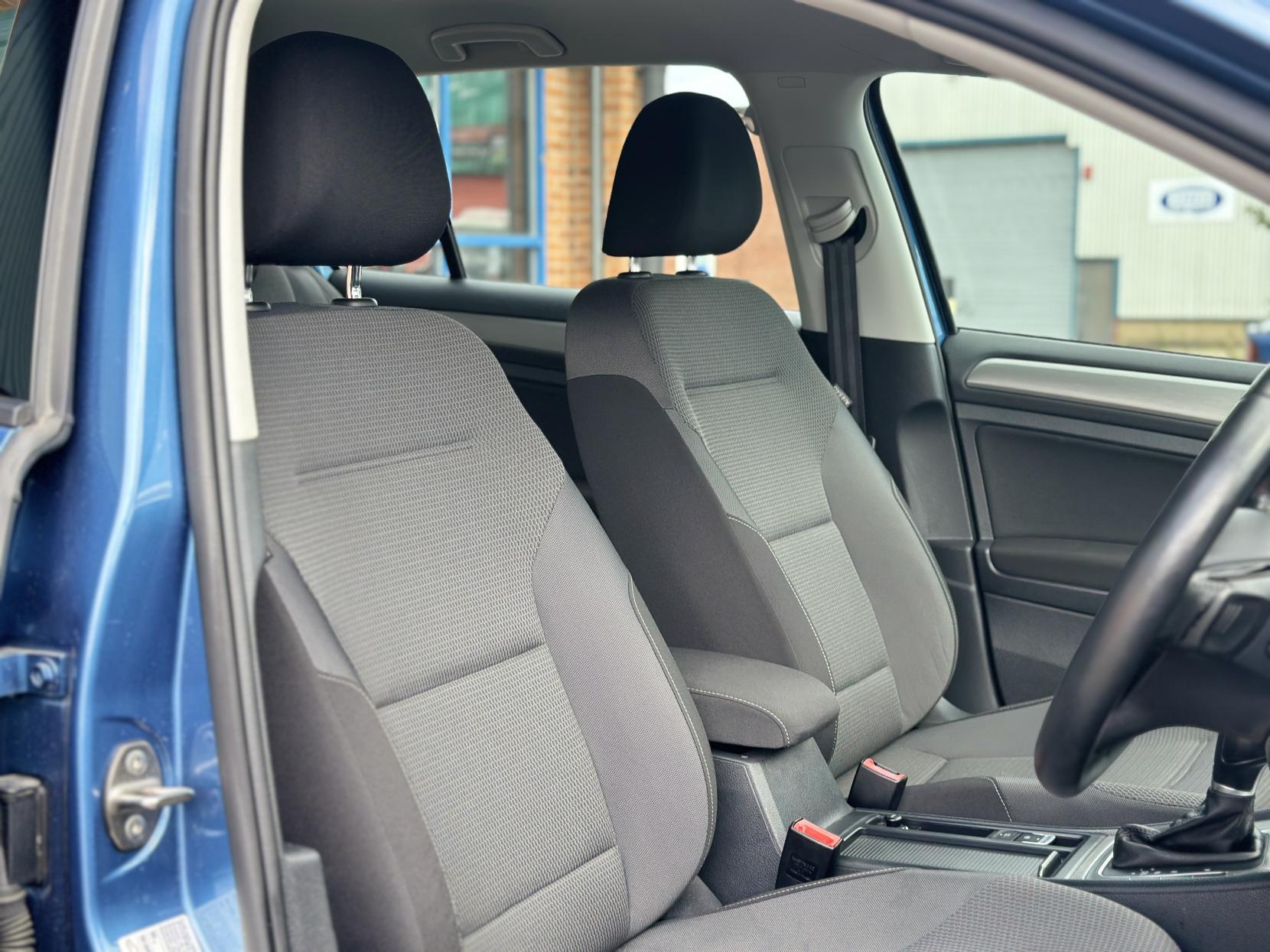 Volkswagen Golf 1.2 TSI BlueMotion Tech S Hatchback 5dr Petrol DSG Euro 5 (s/s) (105 ps)