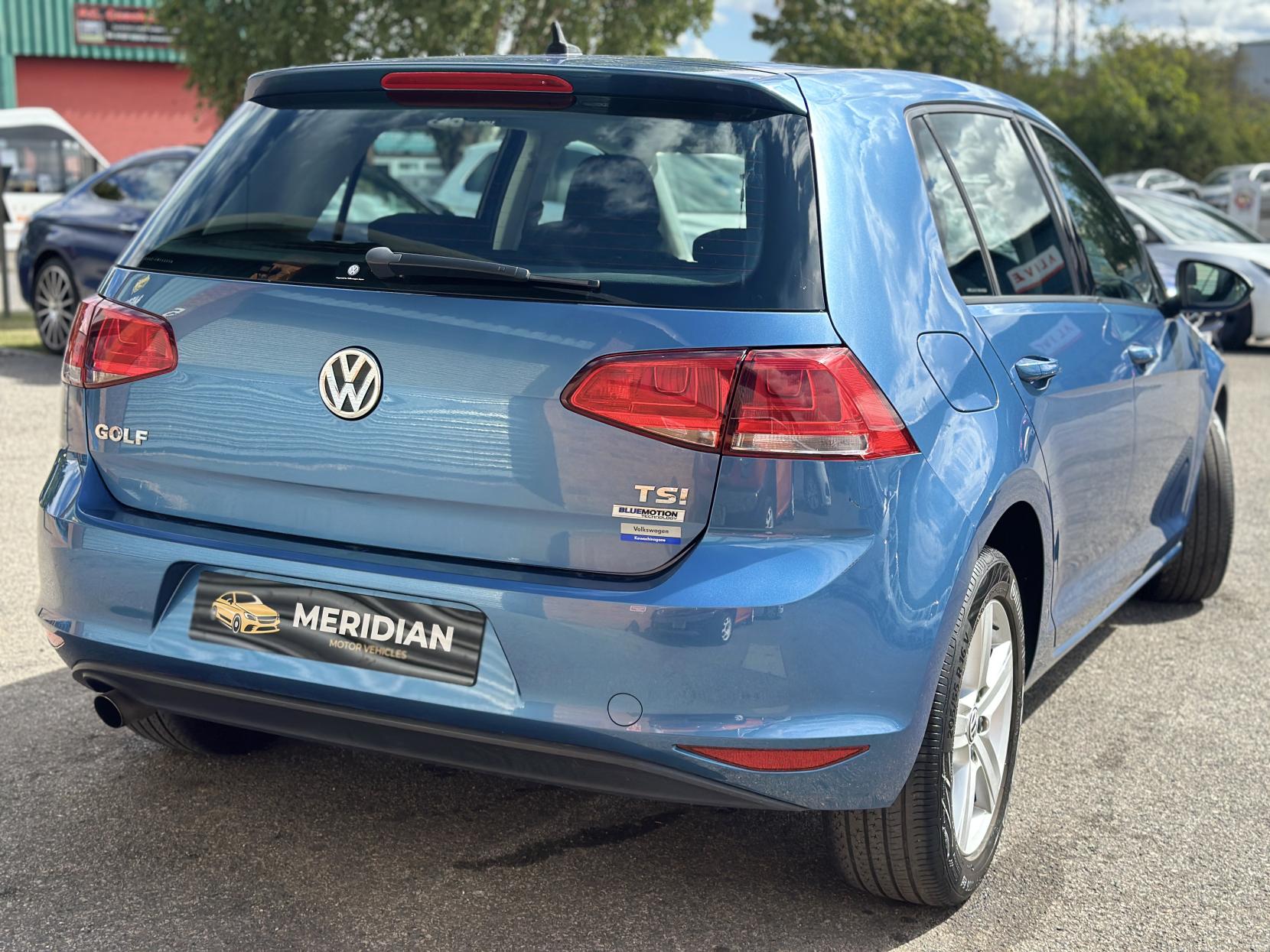 Volkswagen Golf 1.2 TSI BlueMotion Tech S Hatchback 5dr Petrol DSG Euro 5 (s/s) (105 ps)