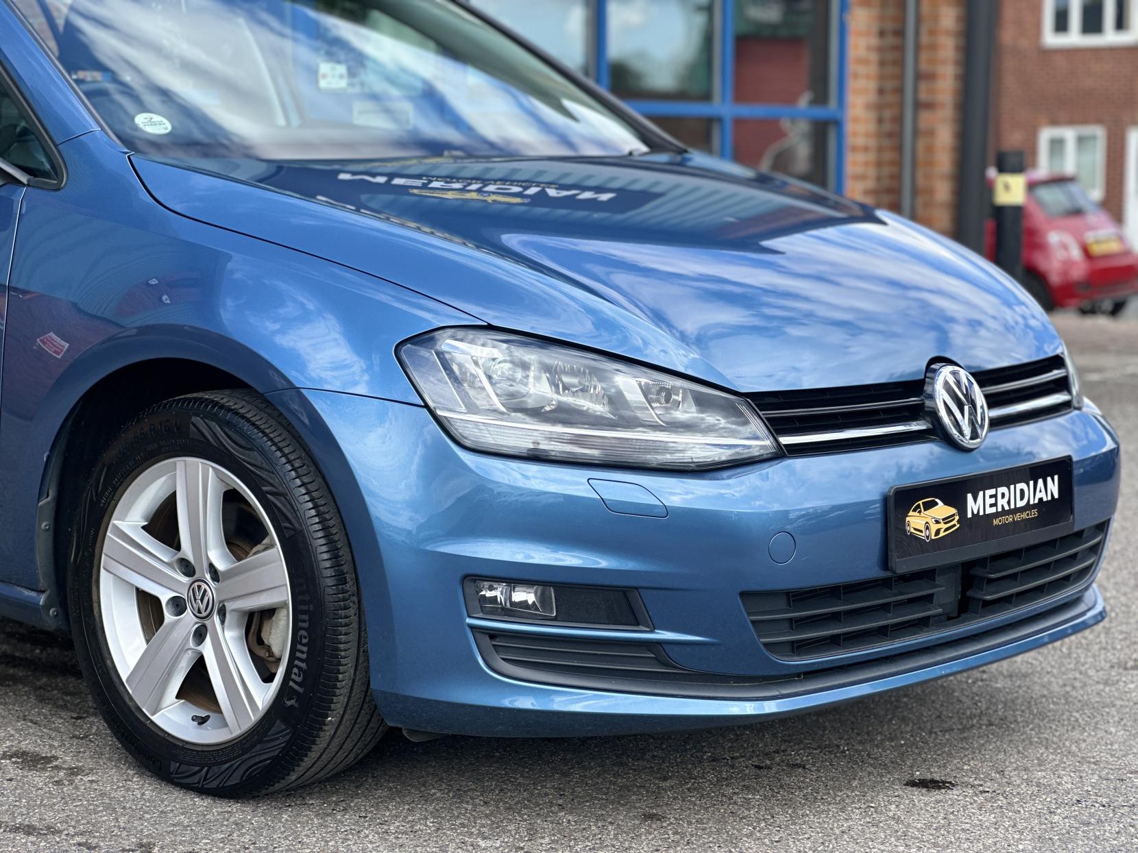 Volkswagen Golf 1.2 TSI BlueMotion Tech S Hatchback 5dr Petrol DSG Euro 5 (s/s) (105 ps)