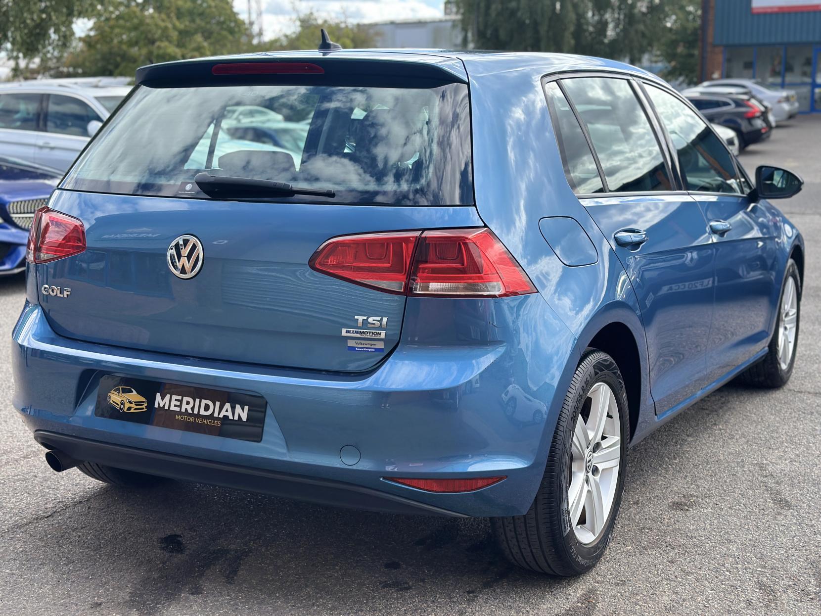 Volkswagen Golf 1.2 TSI BlueMotion Tech S Hatchback 5dr Petrol DSG Euro 5 (s/s) (105 ps)