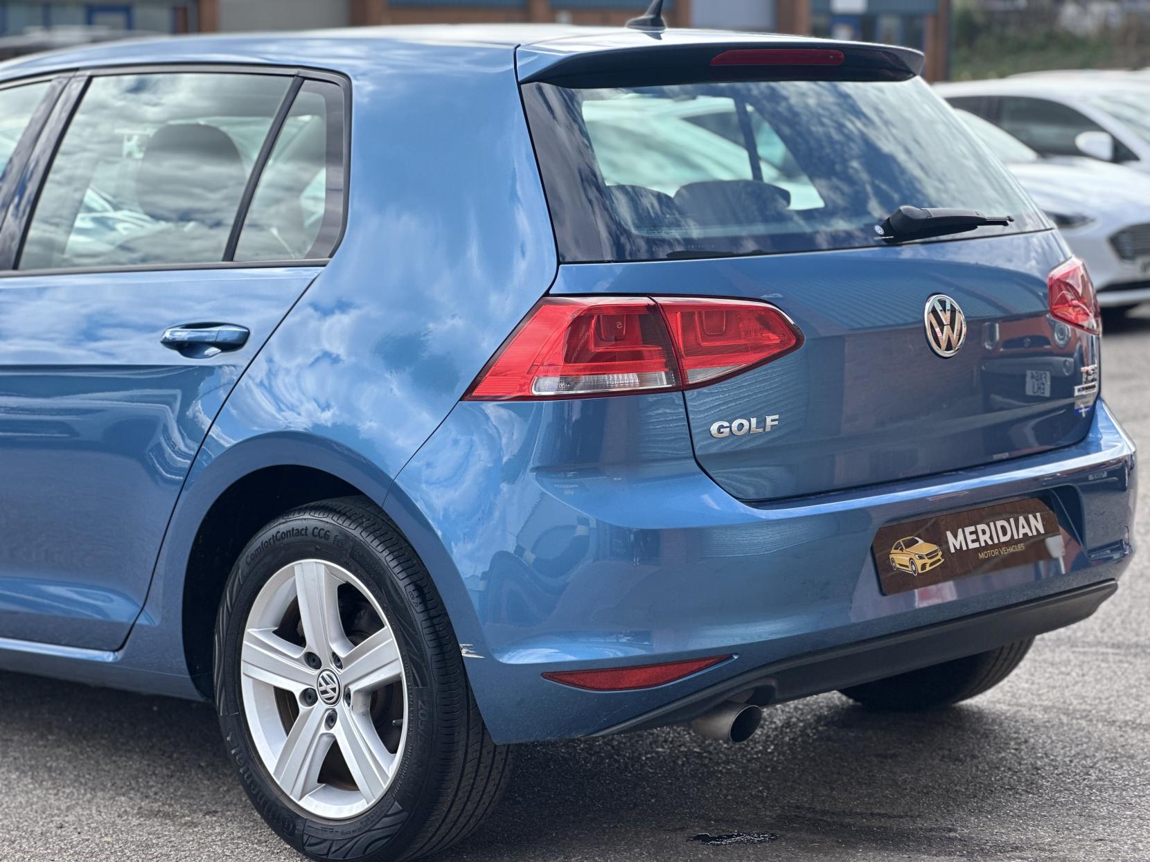 Volkswagen Golf 1.2 TSI BlueMotion Tech S Hatchback 5dr Petrol DSG Euro 5 (s/s) (105 ps)