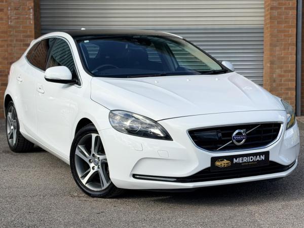 Volvo V40 1.6 V40 (2012)