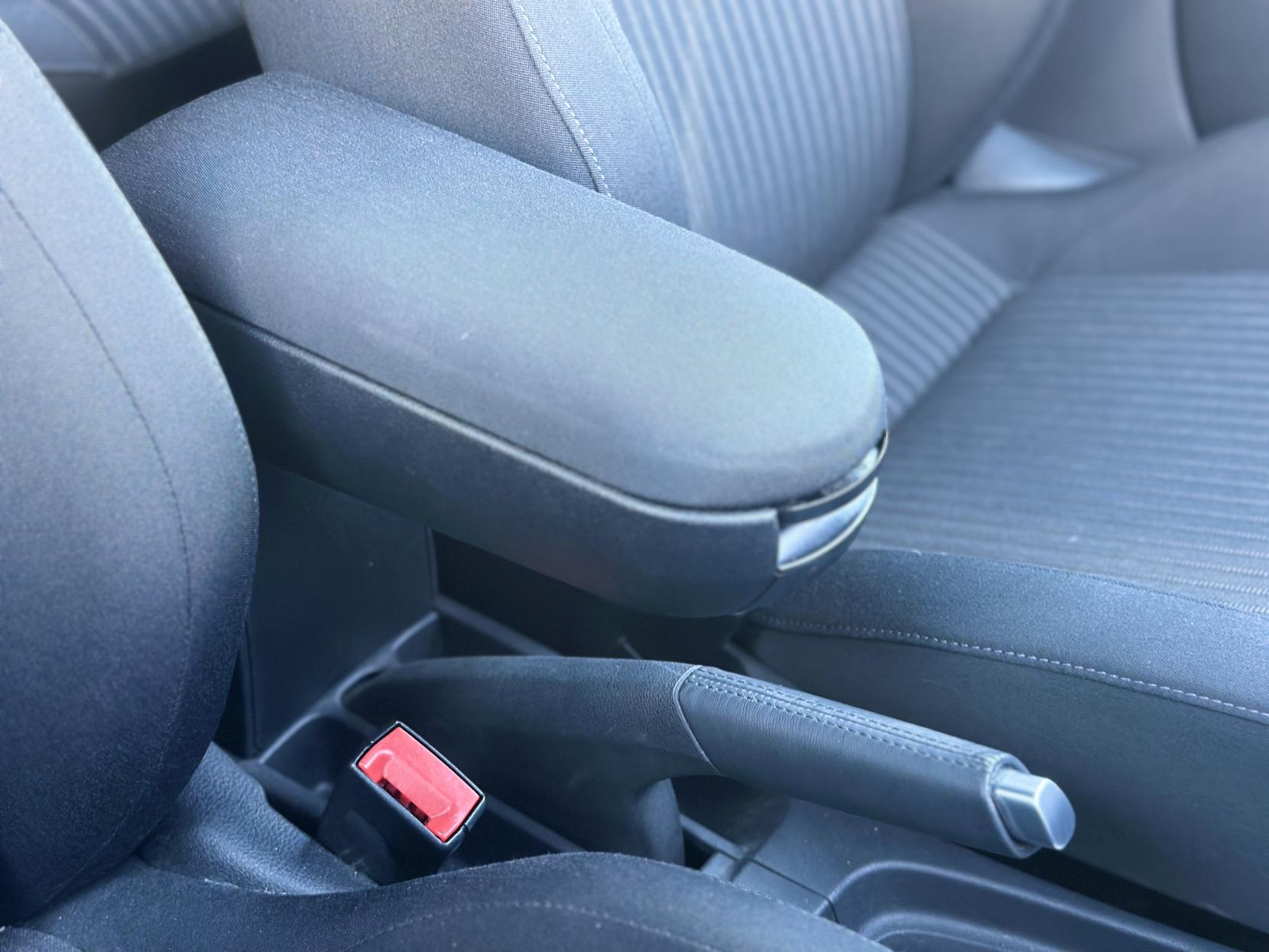 Volkswagen Polo 1.2 Hatchback (2009 - 2014)