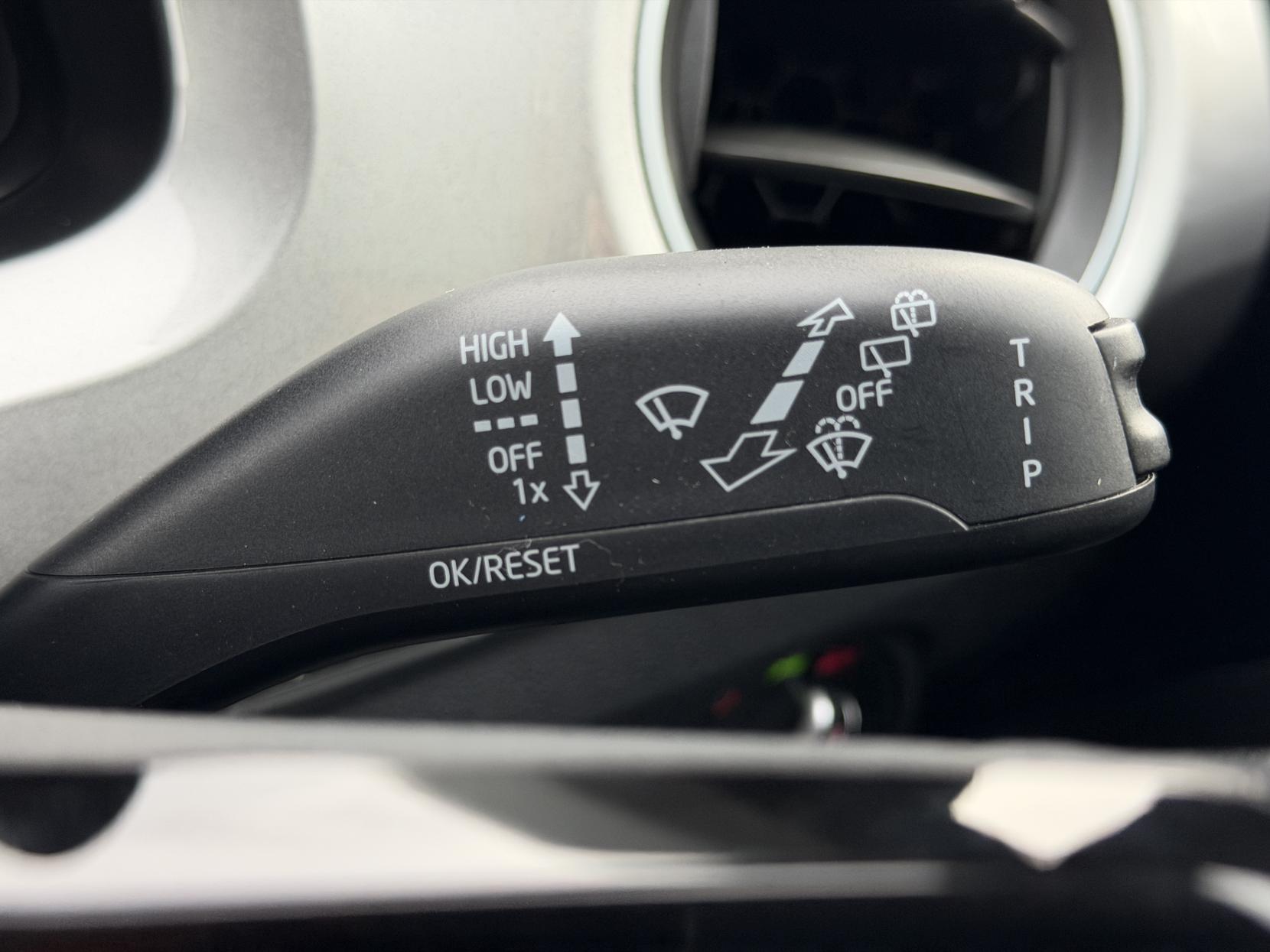 Volkswagen up! 1.0 High up! Hatchback 5dr Petrol ASG Euro 6 (75 ps)