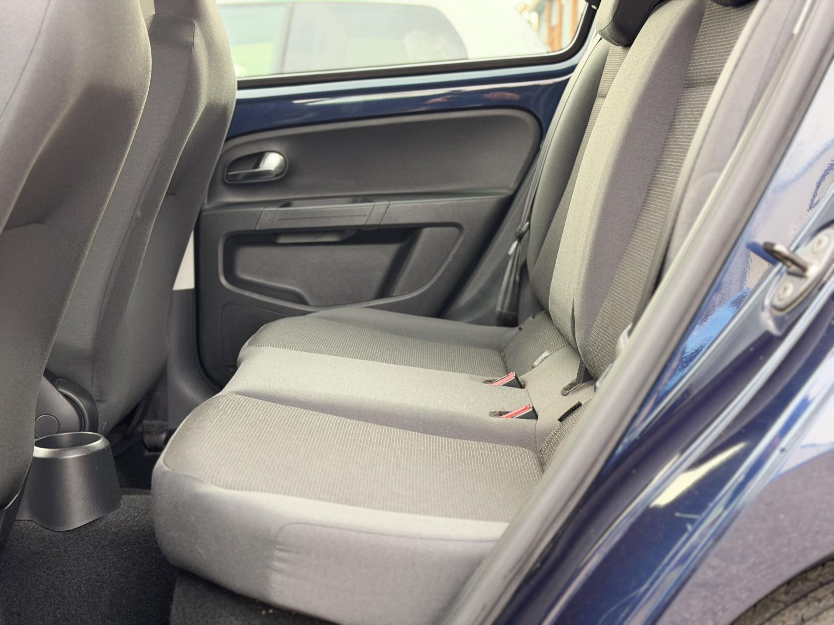 Volkswagen up! 1.0 High up! Hatchback 5dr Petrol ASG Euro 6 (75 ps)