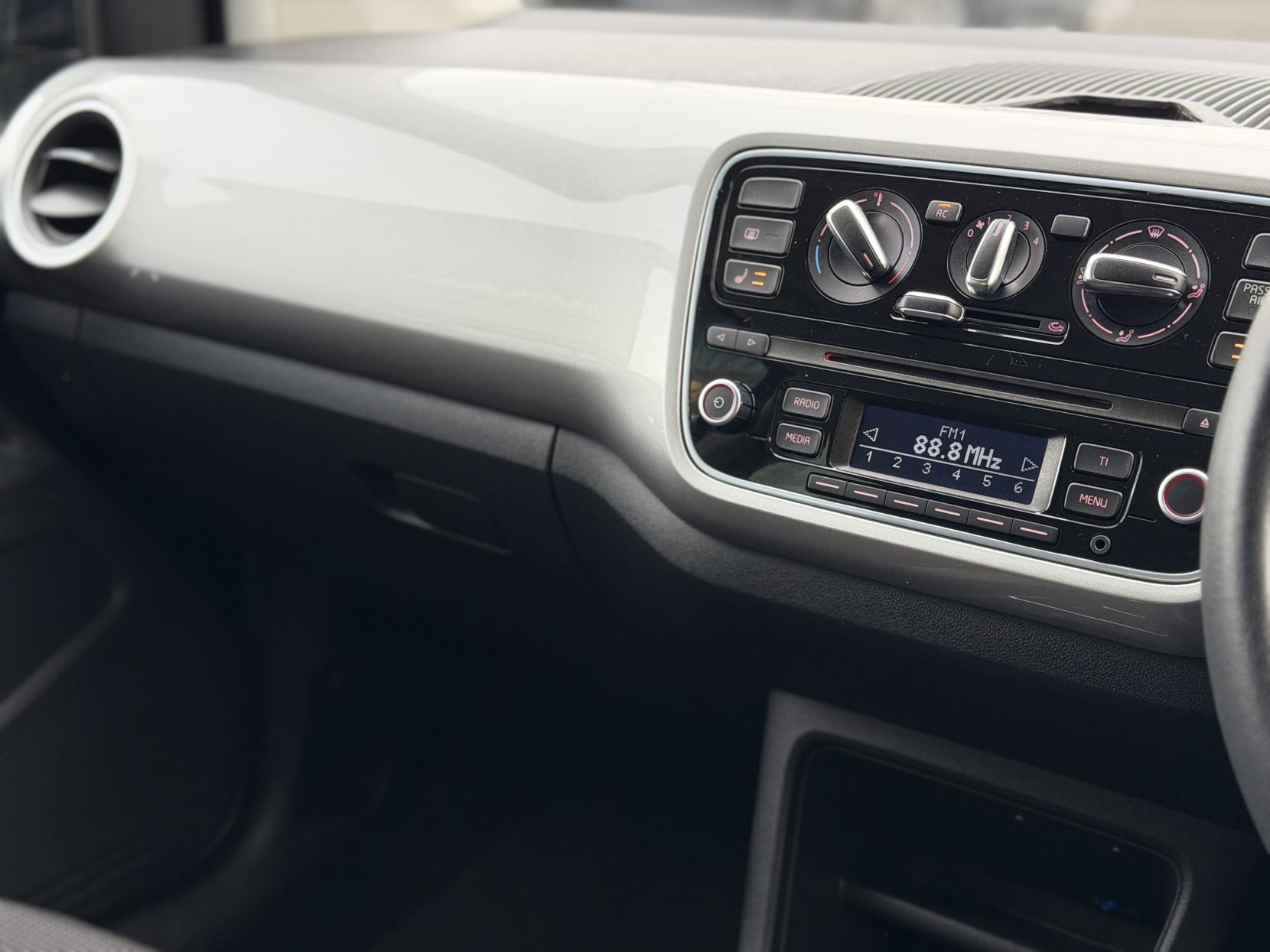 Volkswagen up! 1.0 High up! Hatchback 5dr Petrol ASG Euro 6 (75 ps)