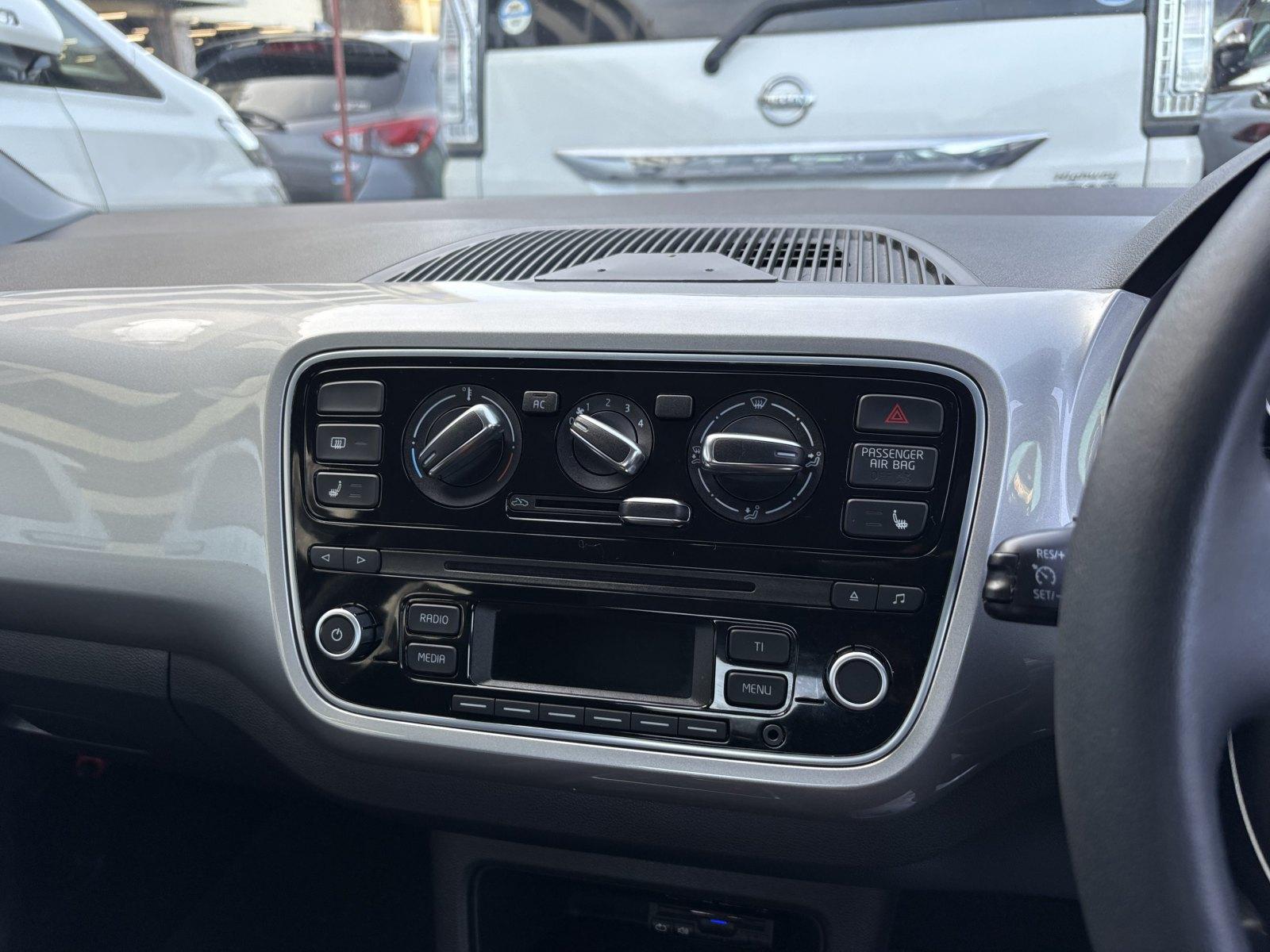 Volkswagen up! 1.0 High up! Hatchback 5dr Petrol ASG Euro 6 (75 ps)