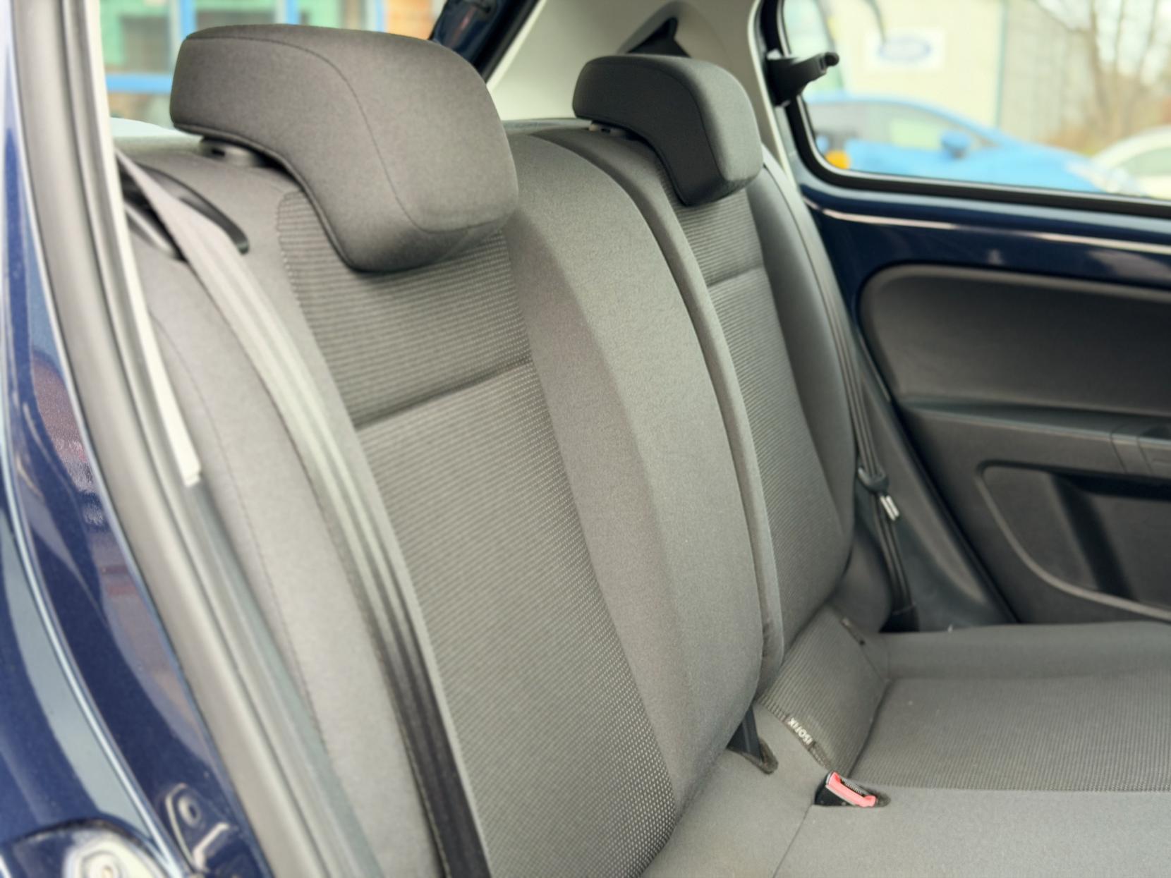 Volkswagen up! 1.0 High up! Hatchback 5dr Petrol ASG Euro 6 (75 ps)