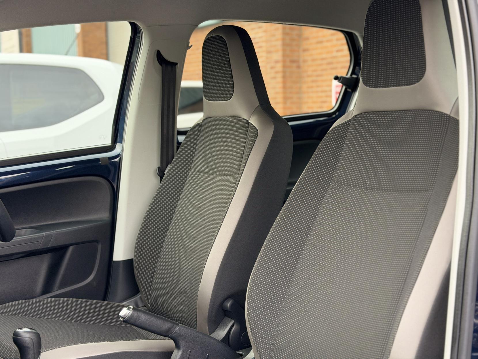 Volkswagen up! 1.0 High up! Hatchback 5dr Petrol ASG Euro 6 (75 ps)