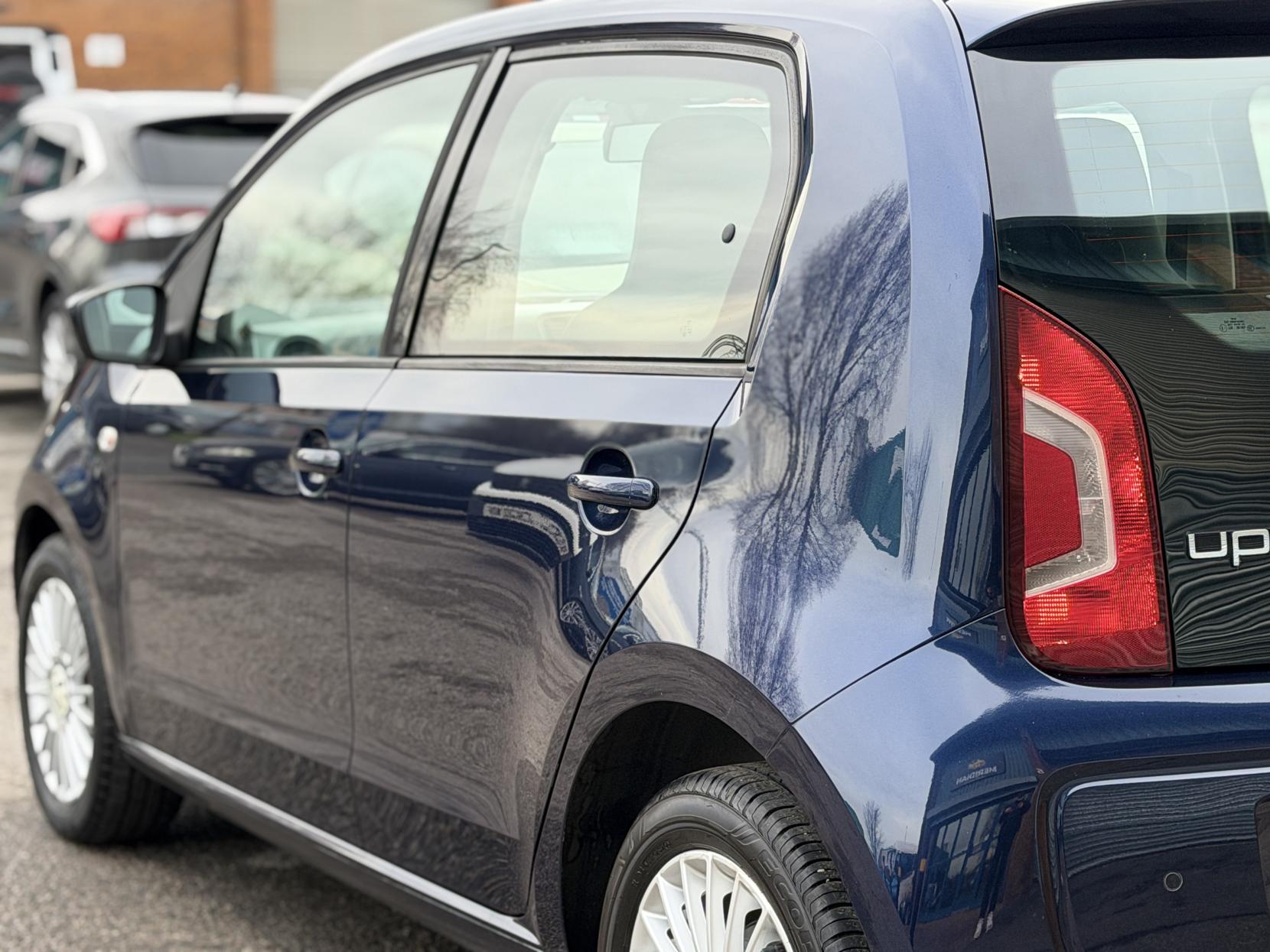 Volkswagen up! 1.0 High up! Hatchback 5dr Petrol ASG Euro 6 (75 ps)