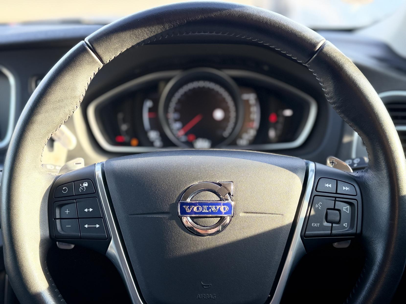 Volvo V40 2.0
