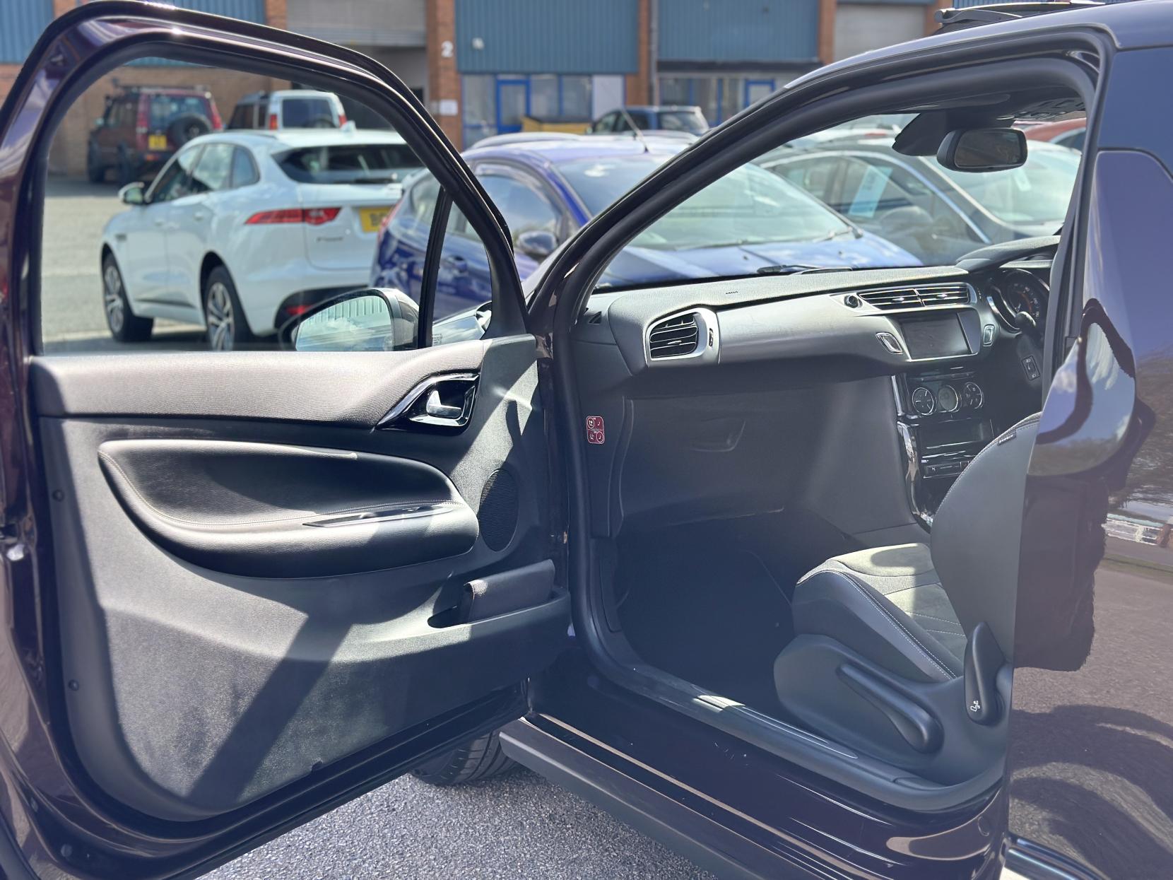 DS AUTOMOBILES DS 3 CABRIO 1.6 THP Prestige Cabriolet 2dr Petrol Manual Euro 6 (s/s) (165 bhp)